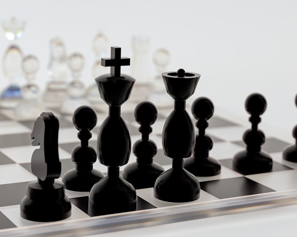 ein schwarz-weißes Schachbrett mit einem Kreuz darauf