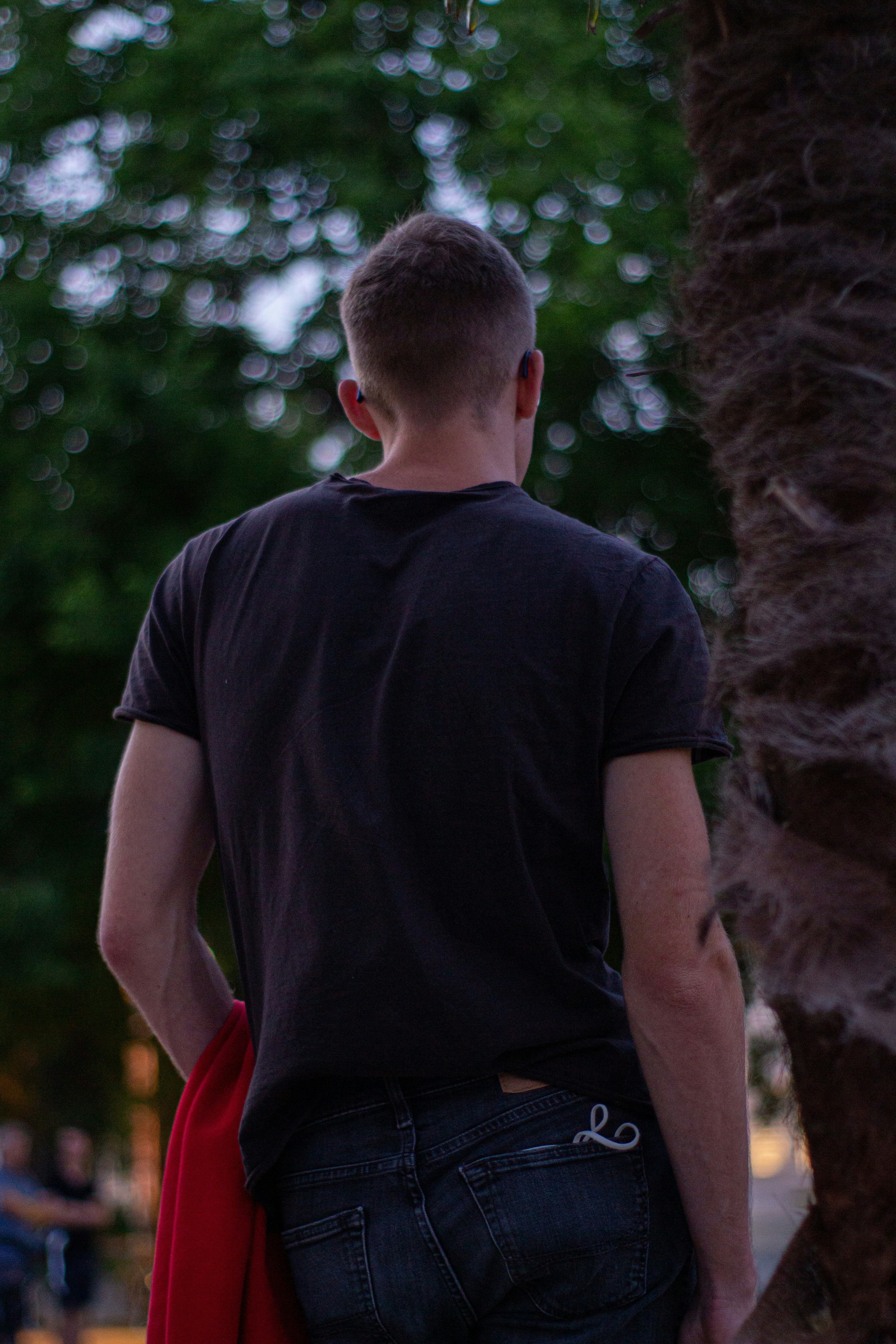 Dynamic Layover Hacking: Turning Long Connections into Low‑Cost Micro‑Adventures in 2026