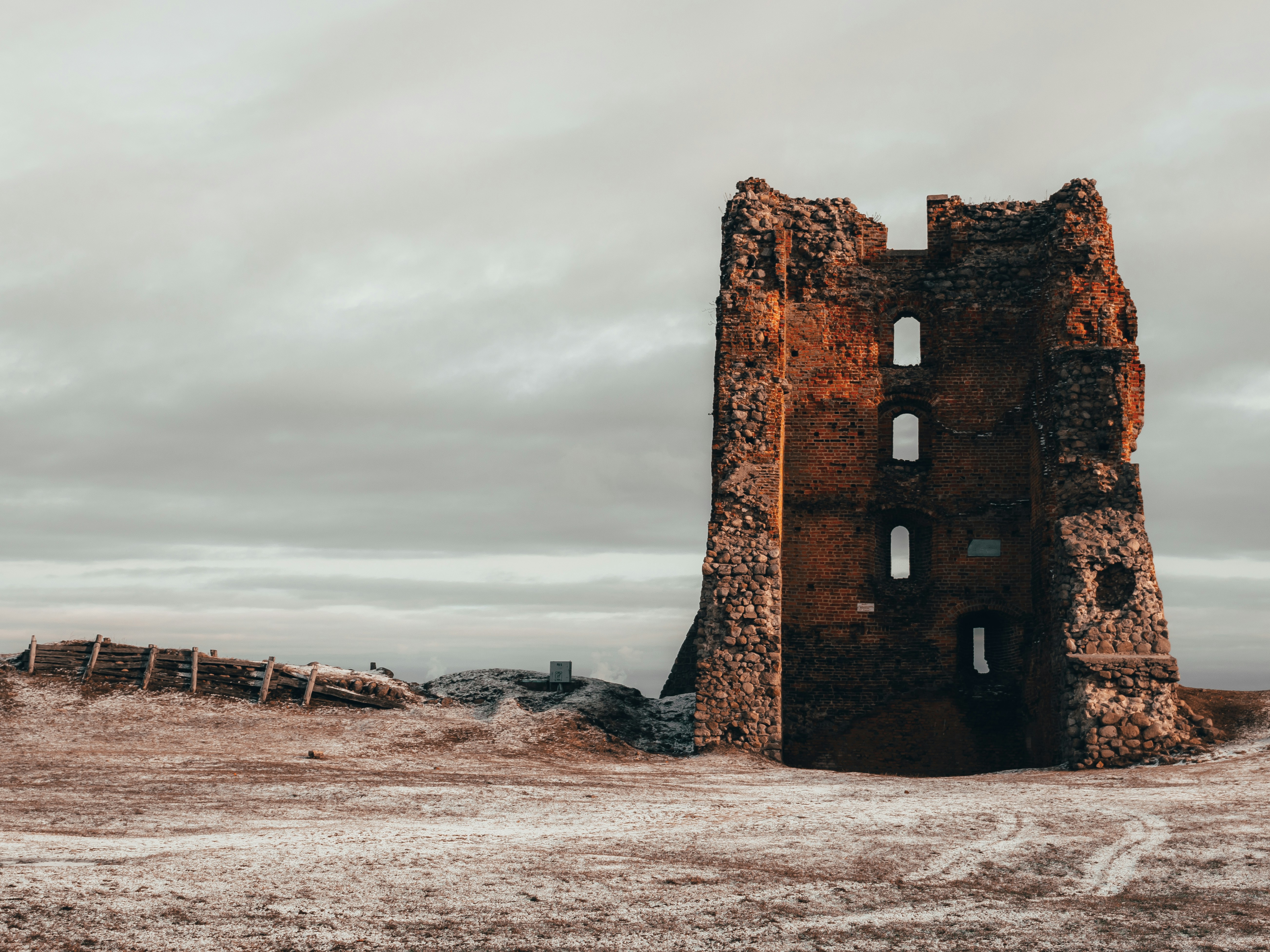 Photo by obscurespace