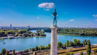 Belgrad'da Pobednik heykeli
