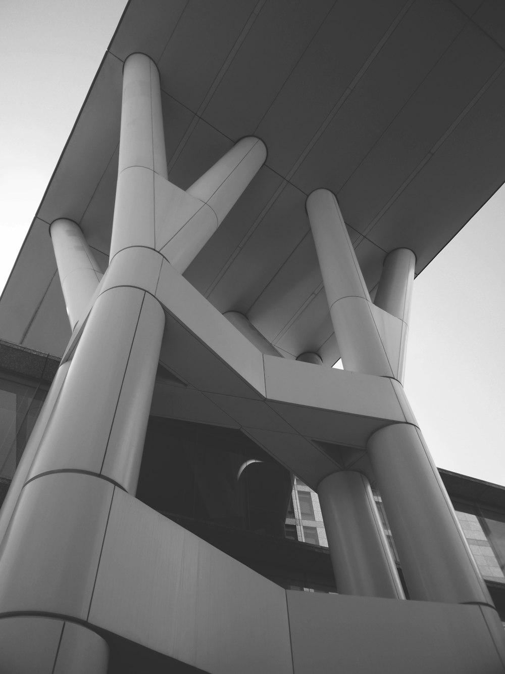 a black and white photo of a building