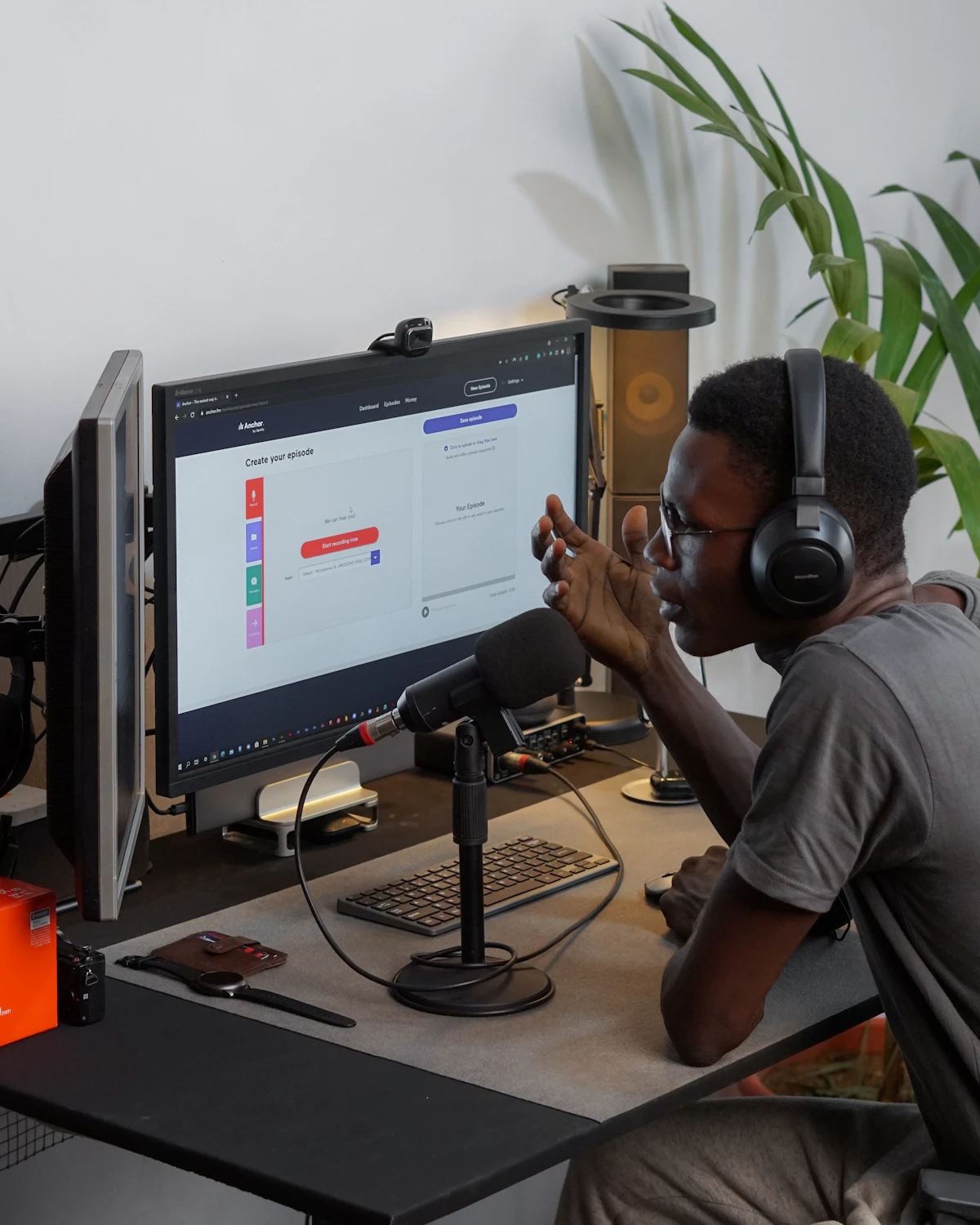 School administrator reviewing reports on a computer dashboard