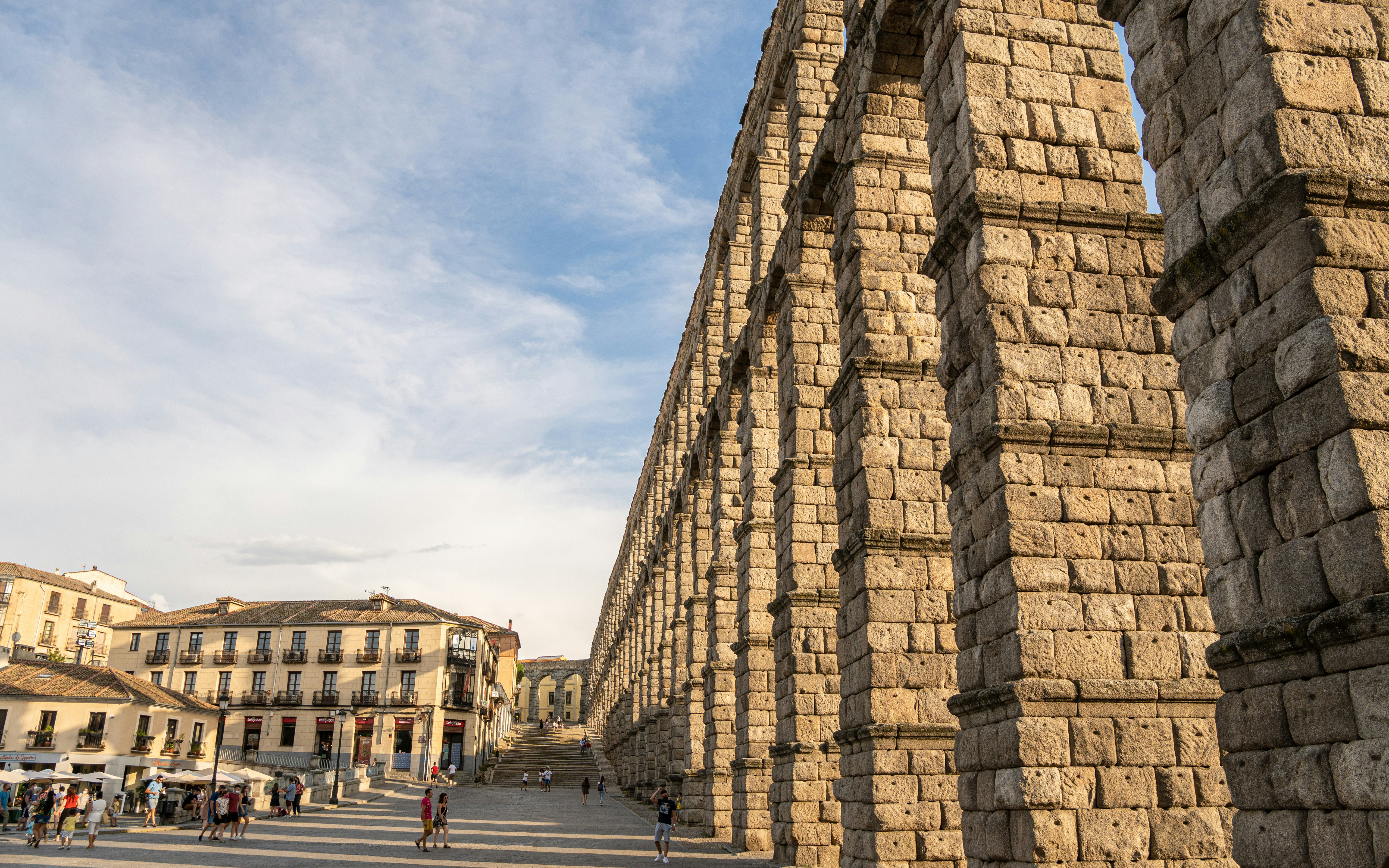 Segovia – Nightlife & Evening Culture