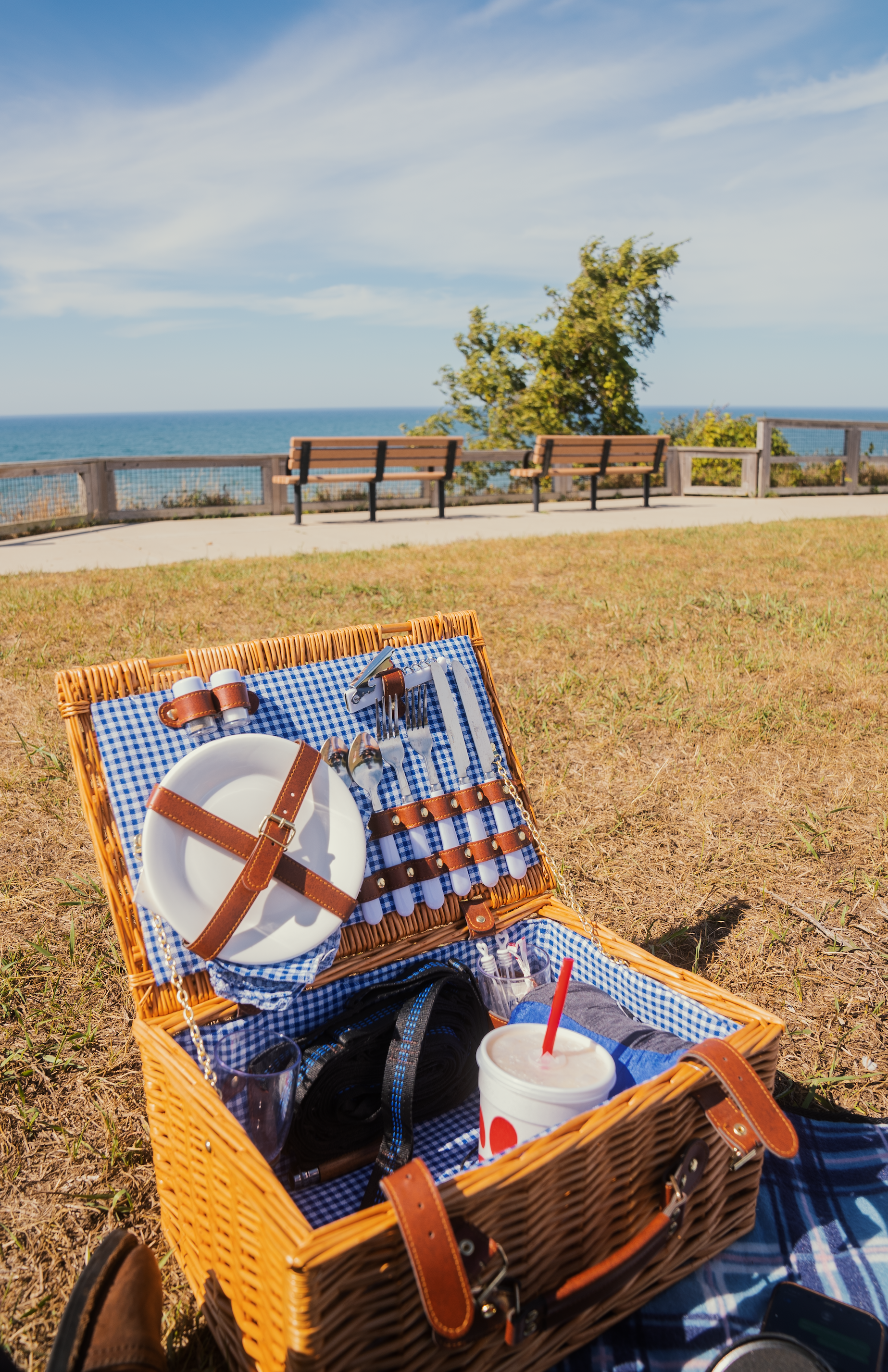A picnic basket with plates and drinks in it photo – Free Fall Image on ...