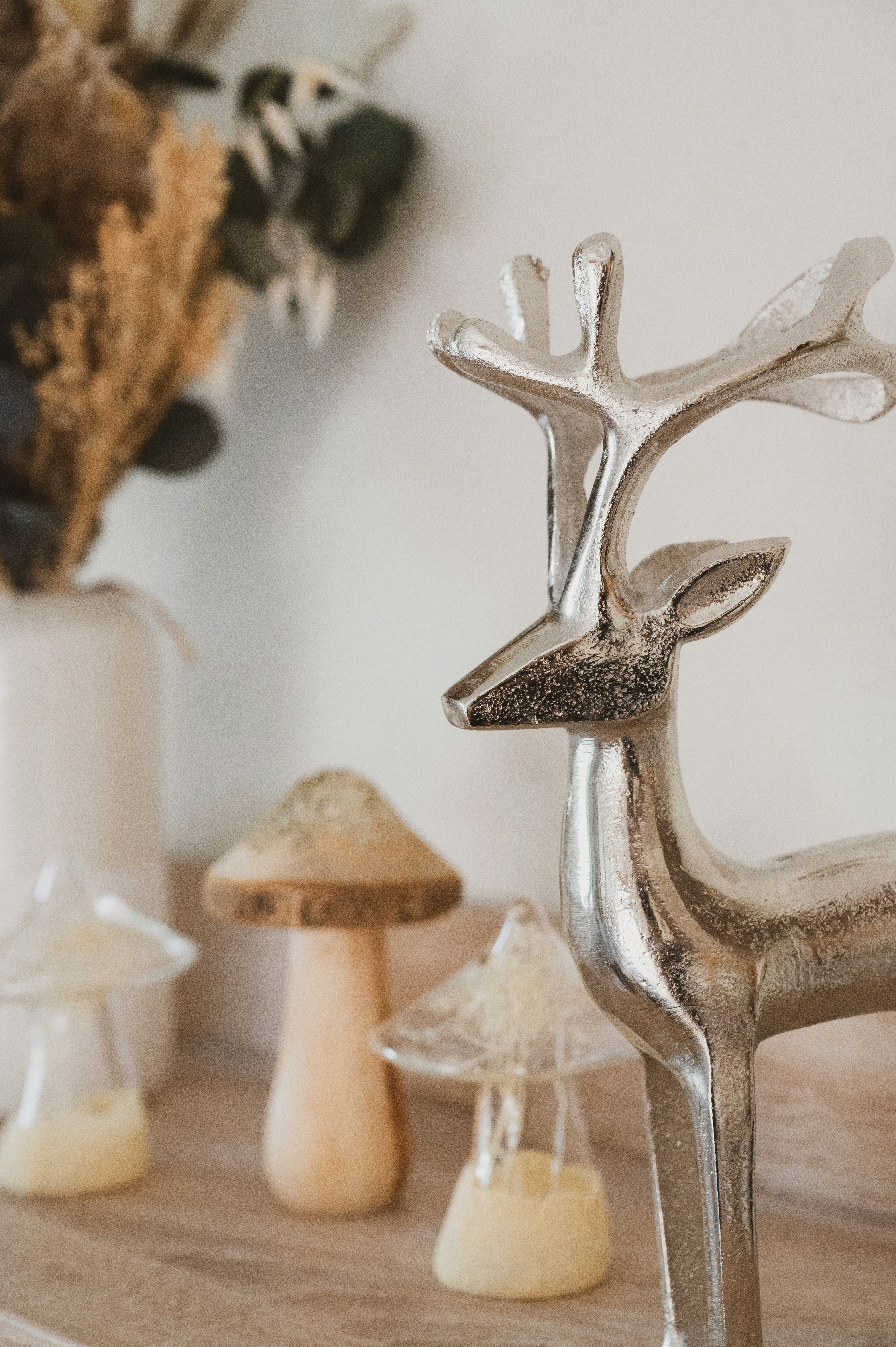 EWFAS Décoration De Noël Renne Argentée,Décor De Noël Cerf Argenté | Statue De Renne En Argent Galvanisé 2 Pièces,Sculpture En Résine, Pièce Artisanale, Décoration De Maison, Pour Vitrine, Table De