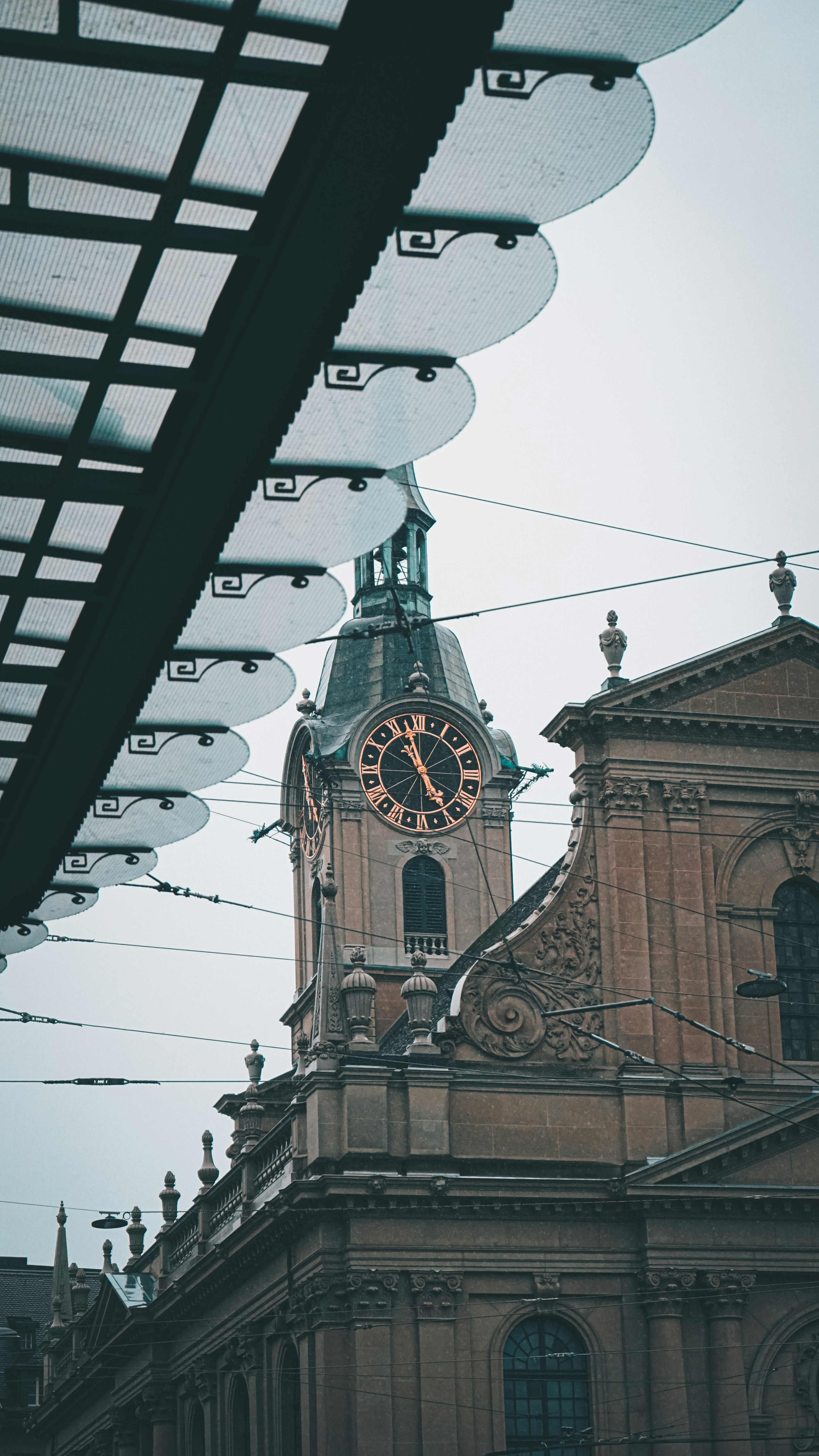 Photo by luca_herren