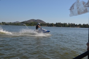 Jet Ski + Sofá Boat