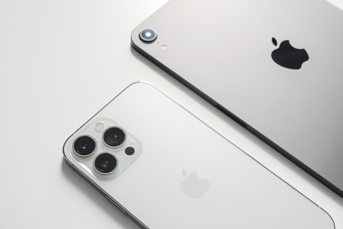 Apple tornará mais fácil substituir a tela do iPhone 13