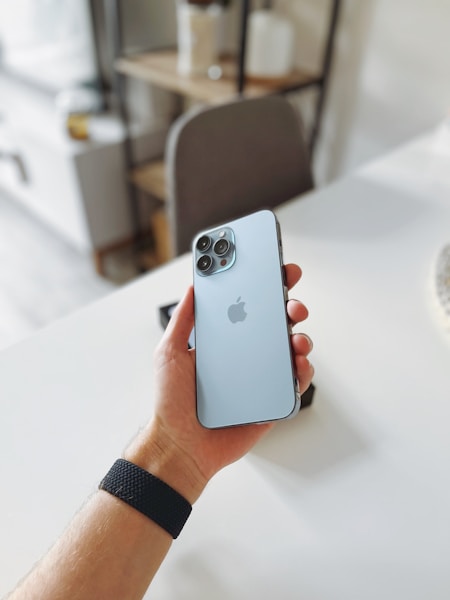 iPhone 13 64GB unlocked