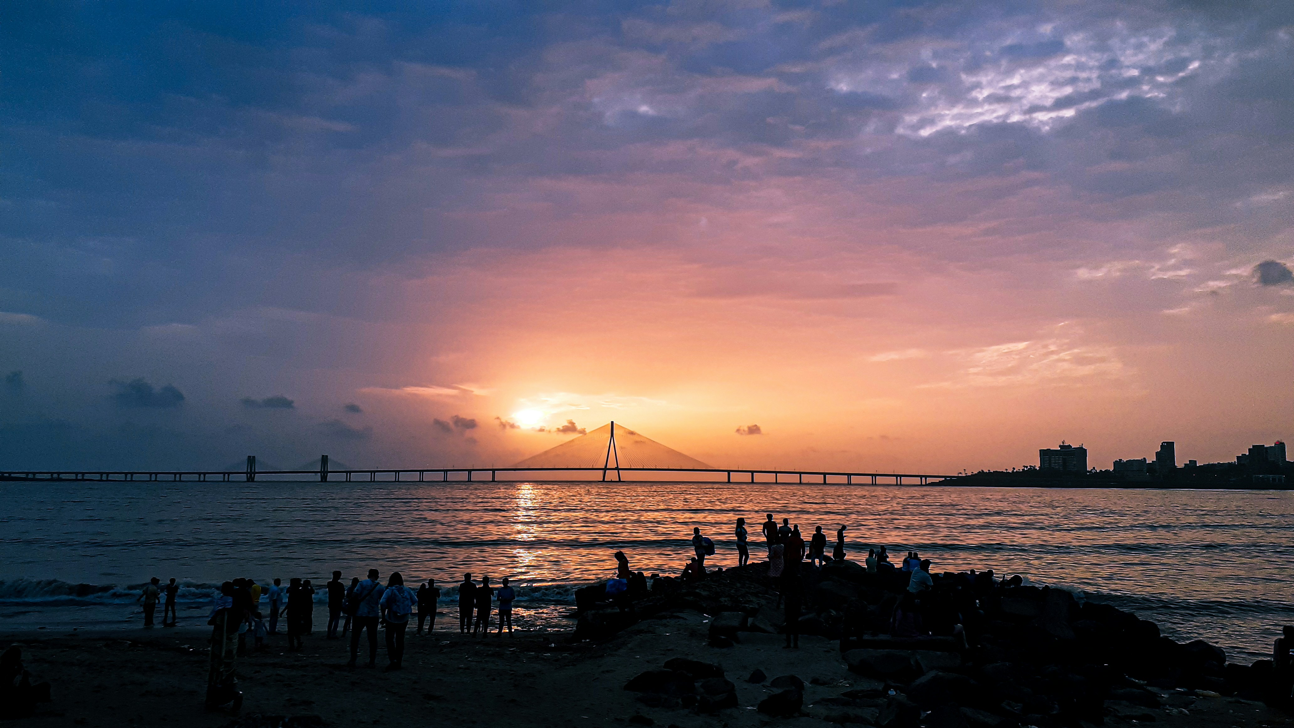 Fast-Paced Cultural Exploration of Mumbai in One Day