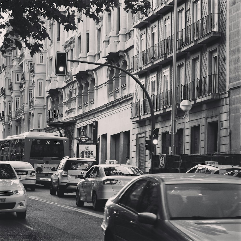 a black and white photo of a city street