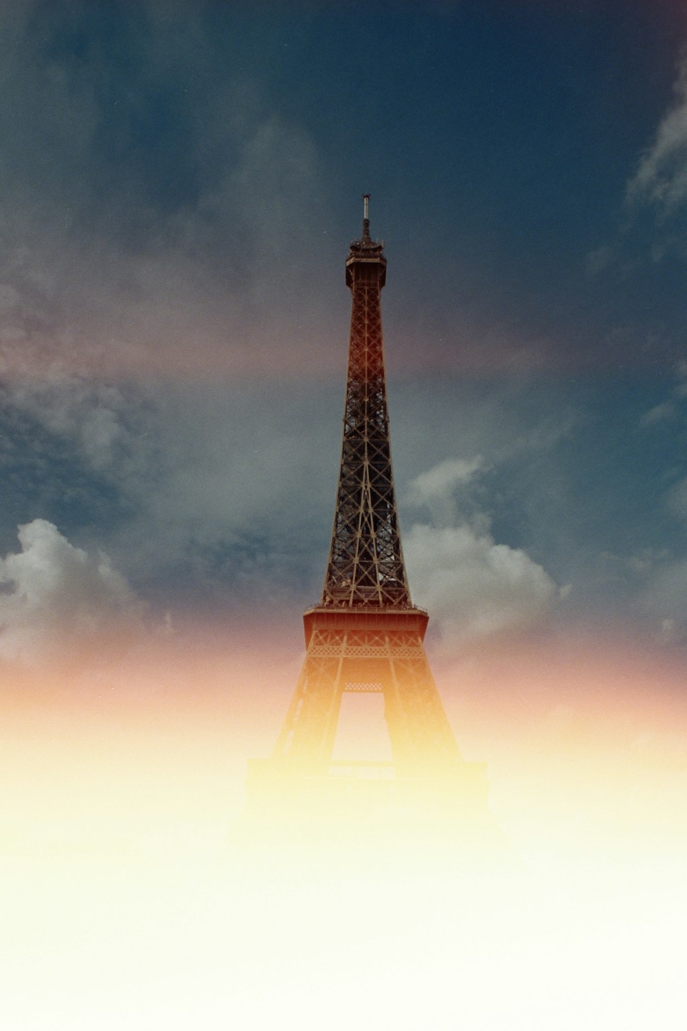 a picture of the eiffel tower in paris