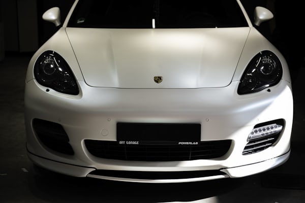 Porsche detailing