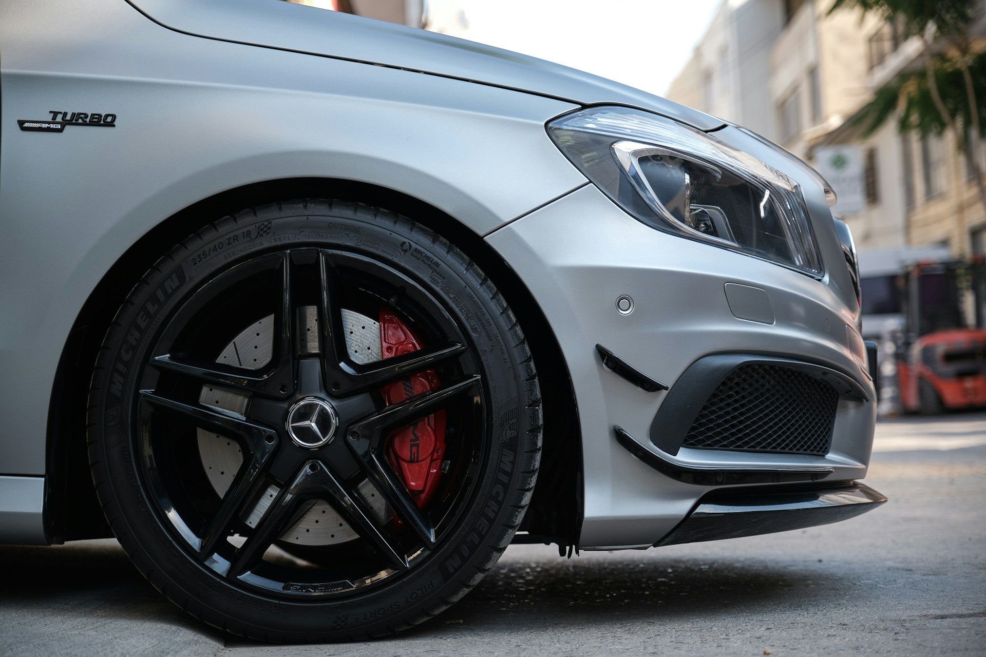 a close up of a mercedes benz benz benz benz benz benz benz benz benz benz