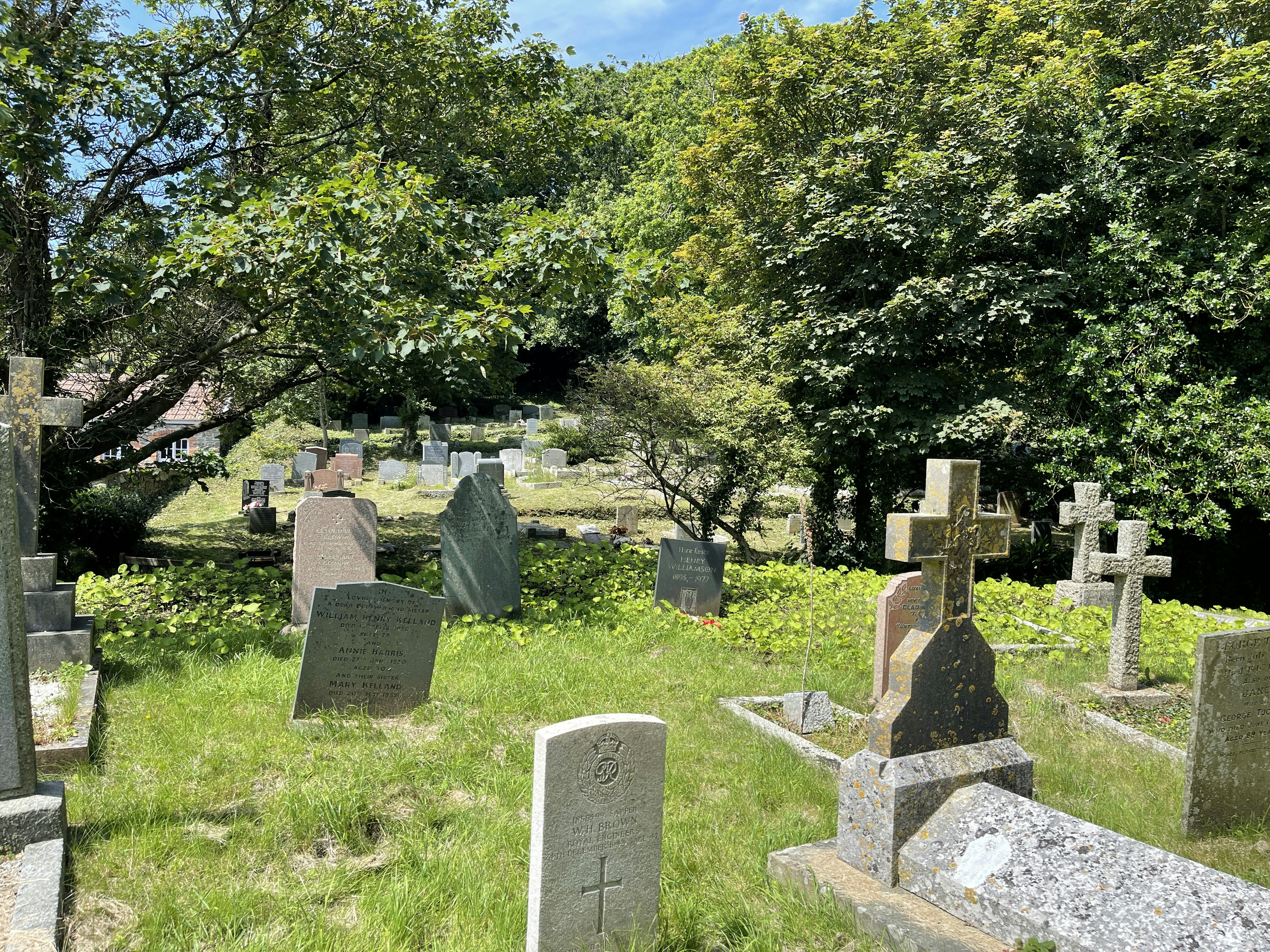 East Hill Cemetery