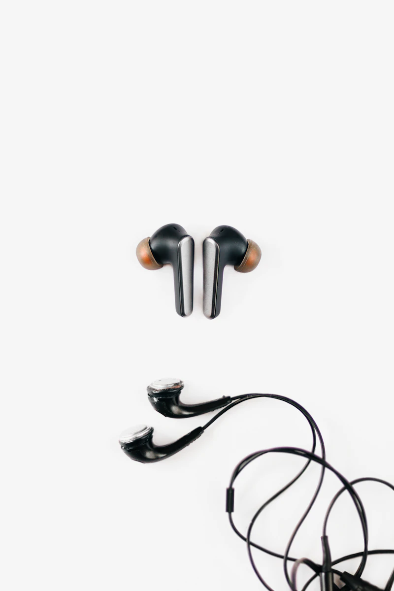 Best Noise Cancelling Earbuds Under $500 2026