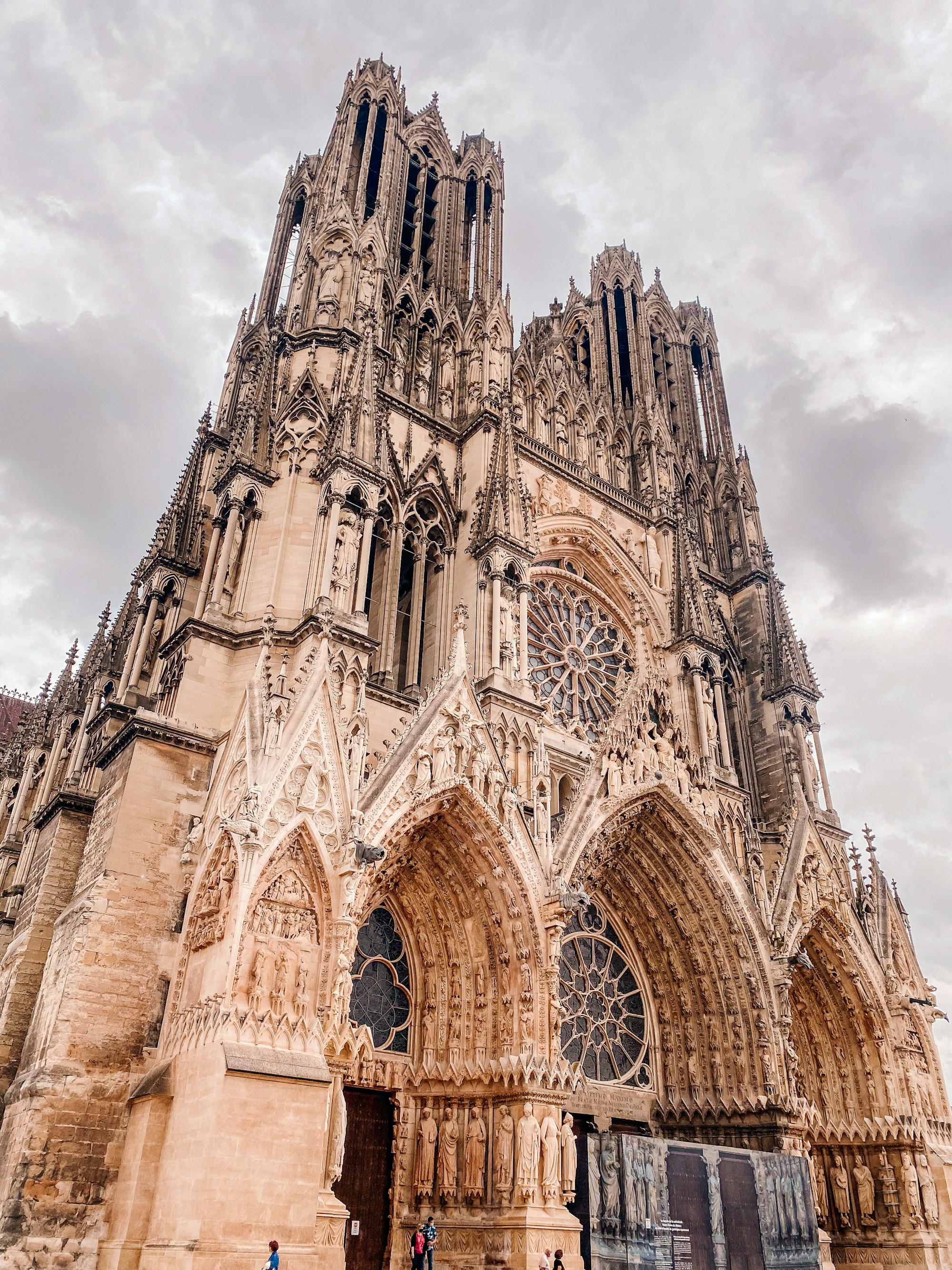 Reims: Exploring Local Culture and Traditions