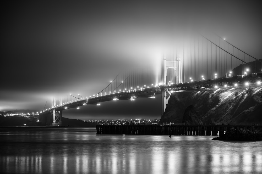 a black and white photo of the golden gate bridge