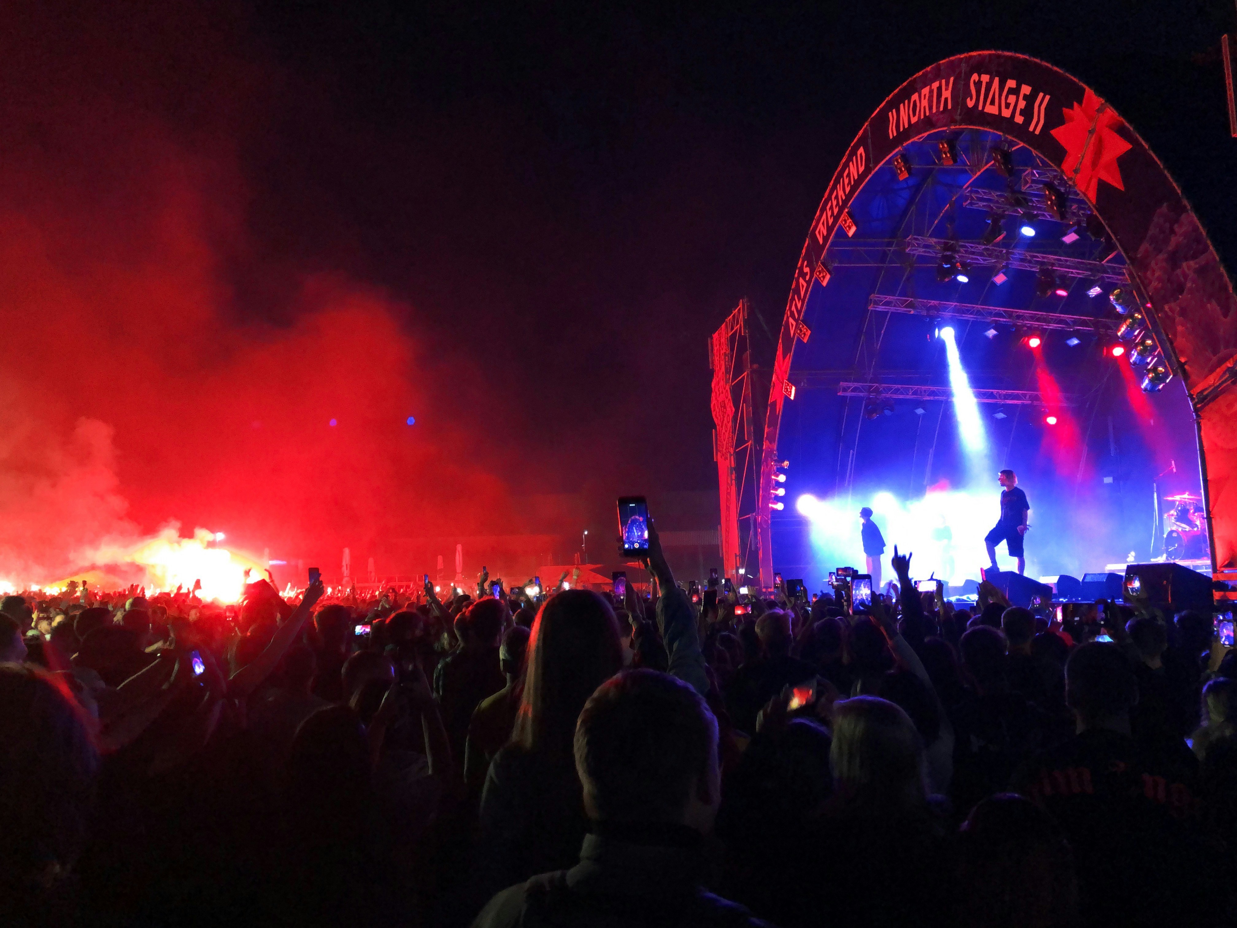 a large group of people at a concert