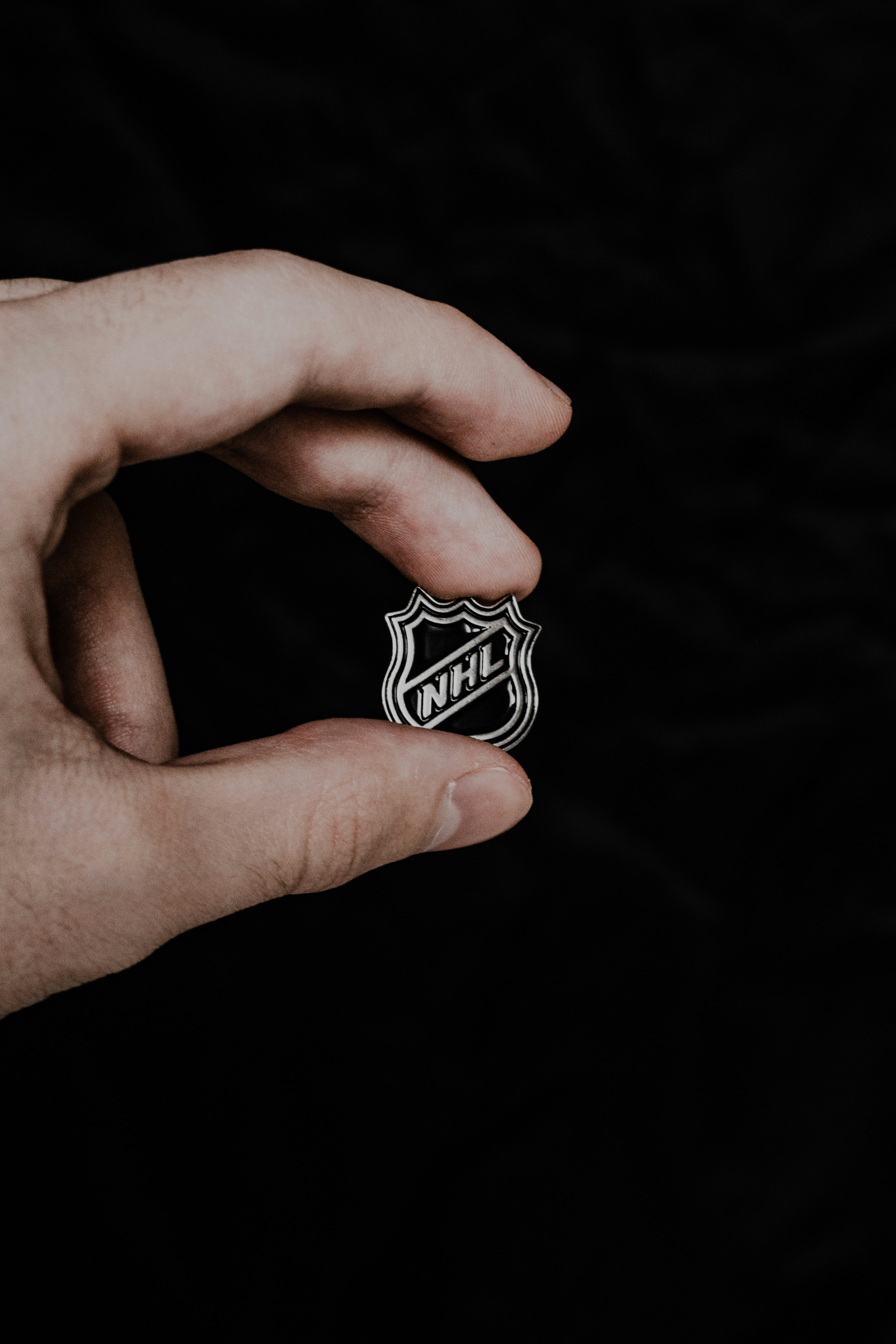 A Beginner's Guide to Understanding NHL Rules and Gameplay