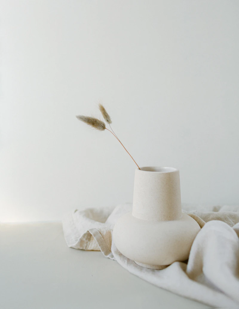 Ceramic bud vase with matte glaze