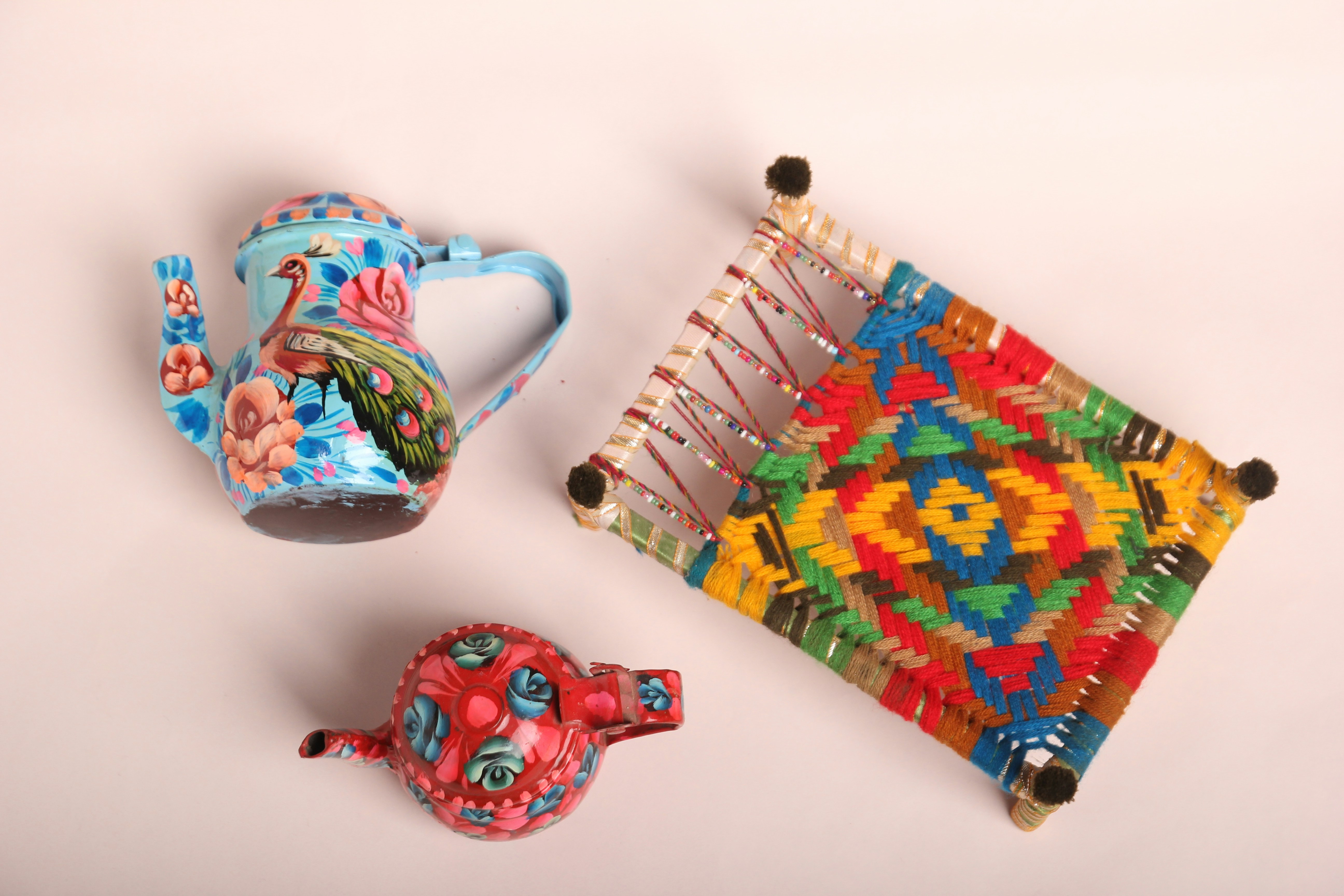 a picture of a tea pot and a tea set