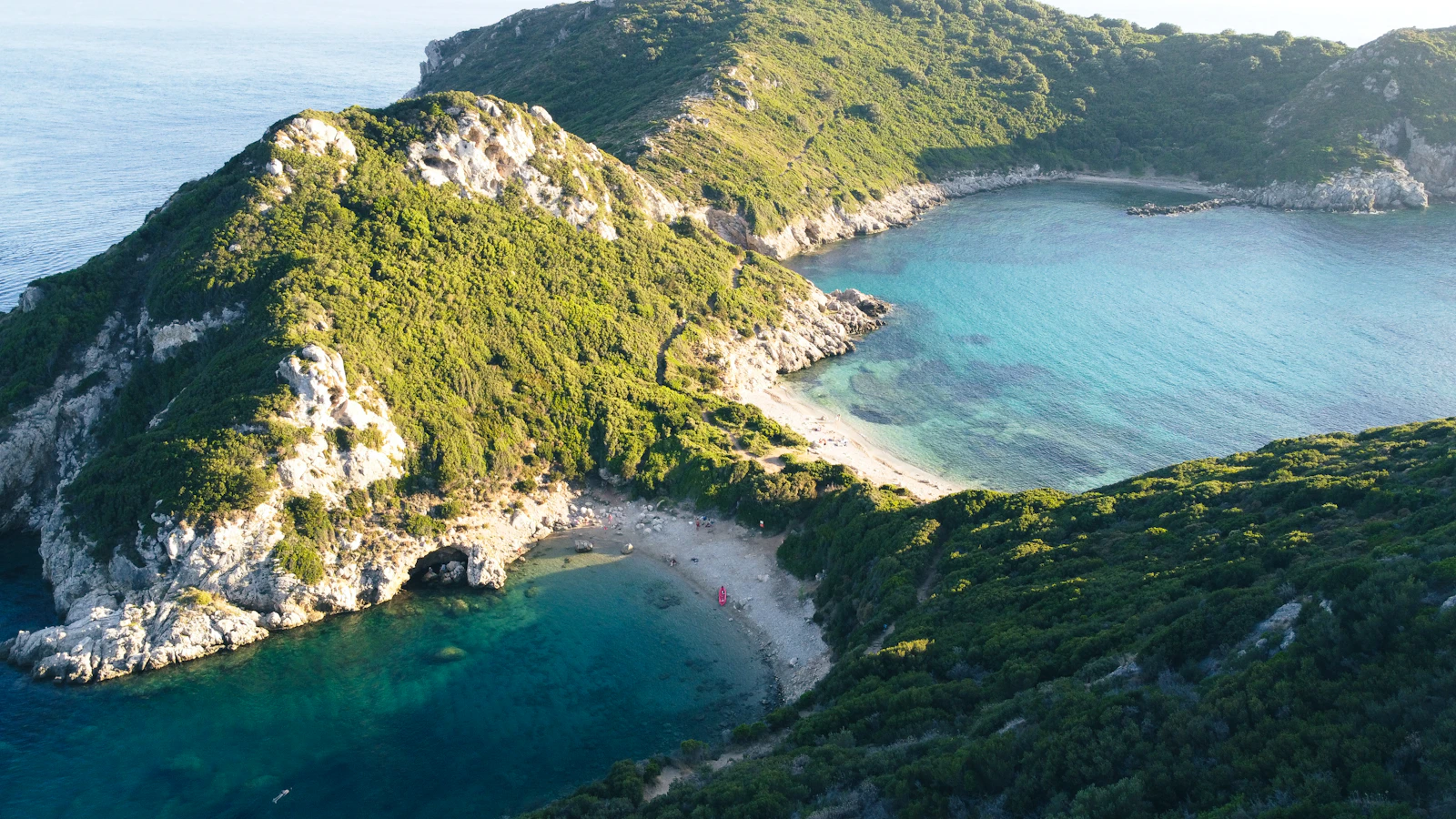 Mandarin Oriental, Costa Navarino Brings Three Michelin-Starred Chefs to Its 2026 Season