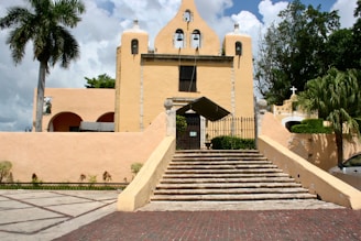 a large building with a bunch of steps leading up to it