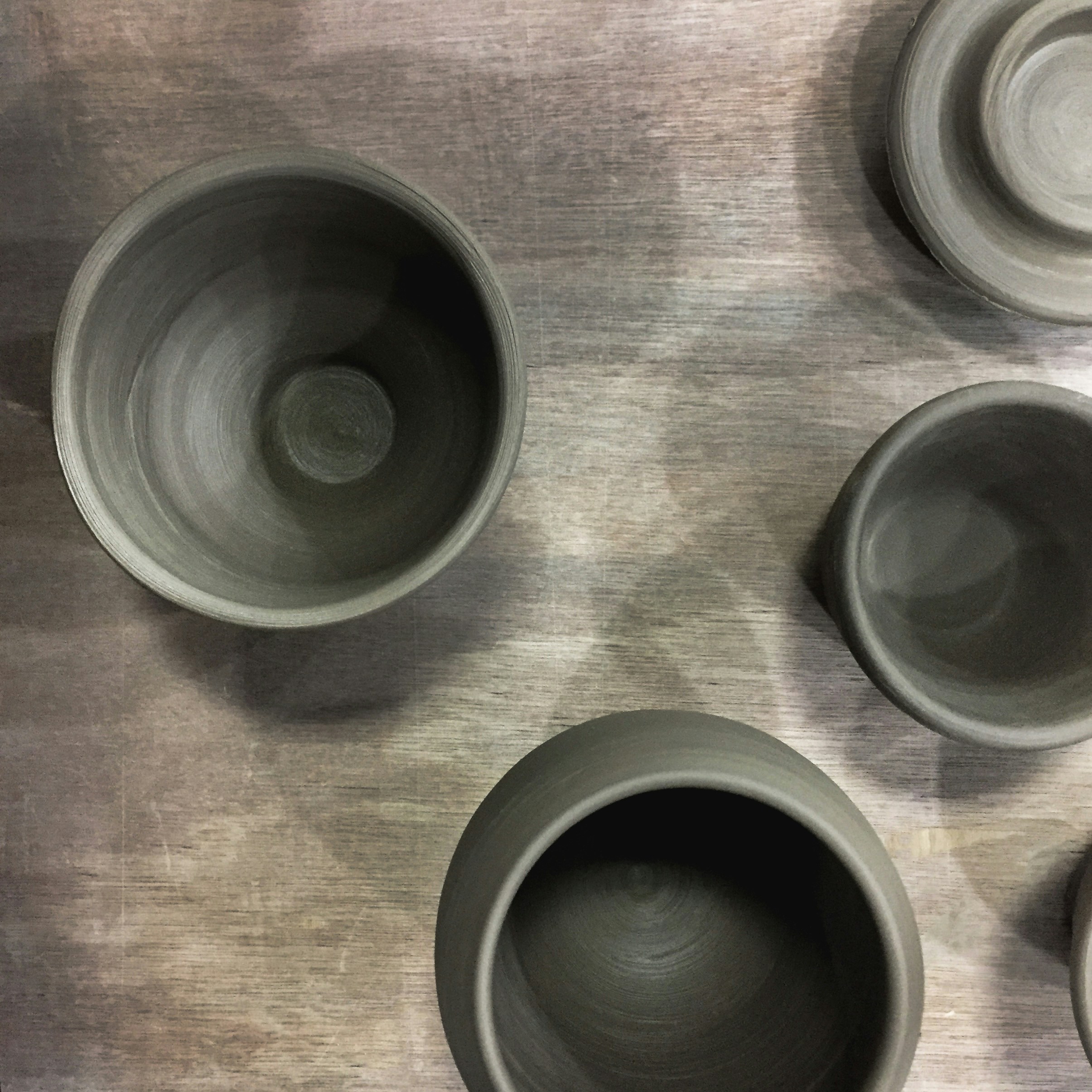 Handgefertigtes Steinzeug Geschirr Set