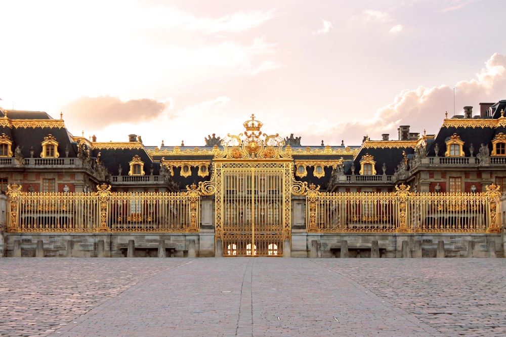 a large building with a clock on the front of it