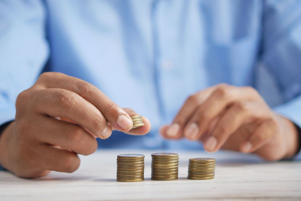 クレジットカードリボ払いの仕組みと利息計算！危険な理由と対処法