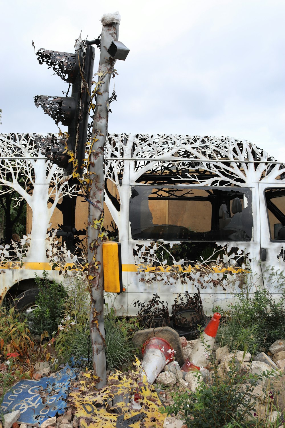 a bus that is sitting in the dirt