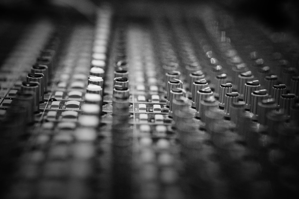 a black and white photo of a computer keyboard