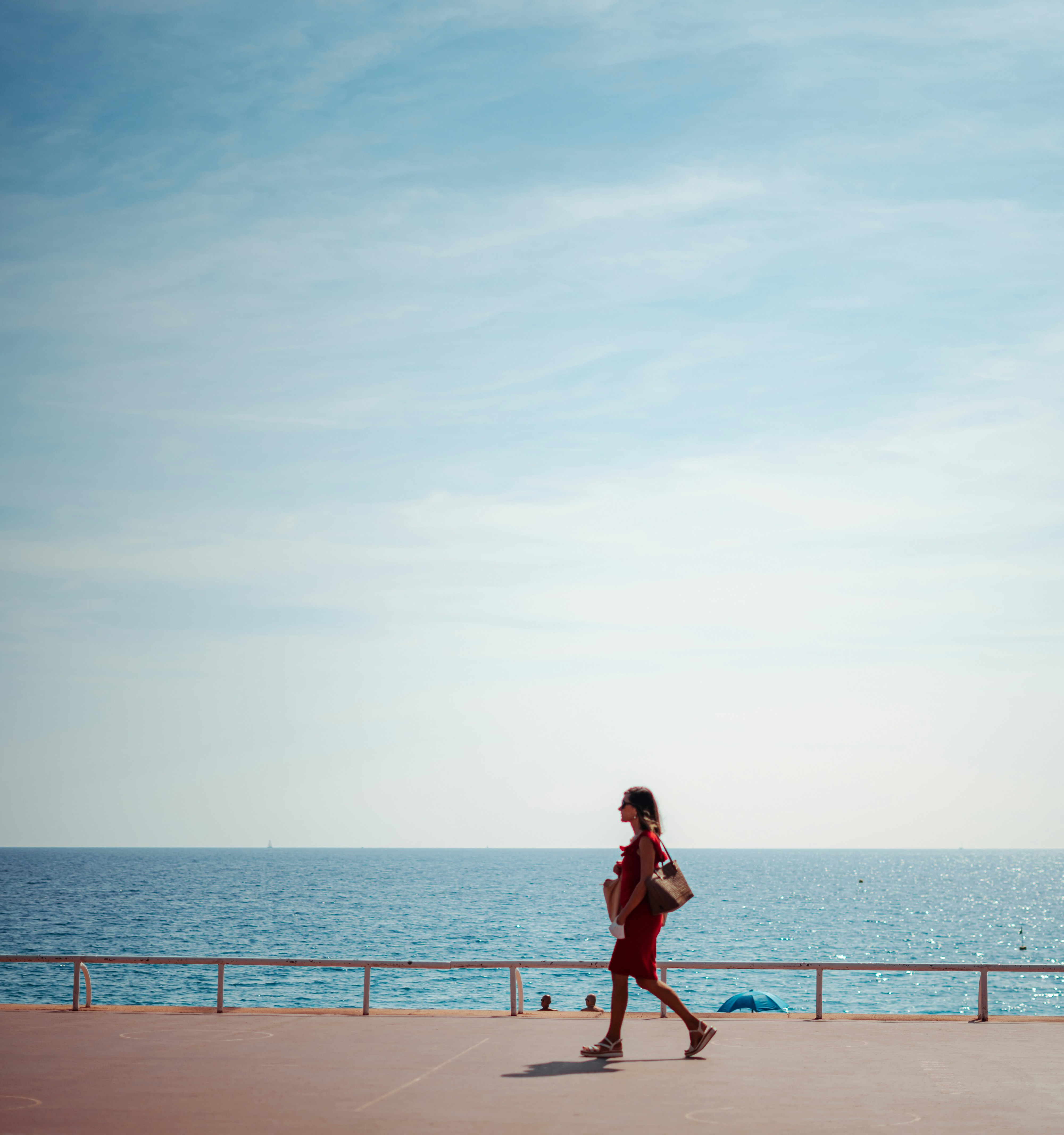 Photo by thijsvdweide