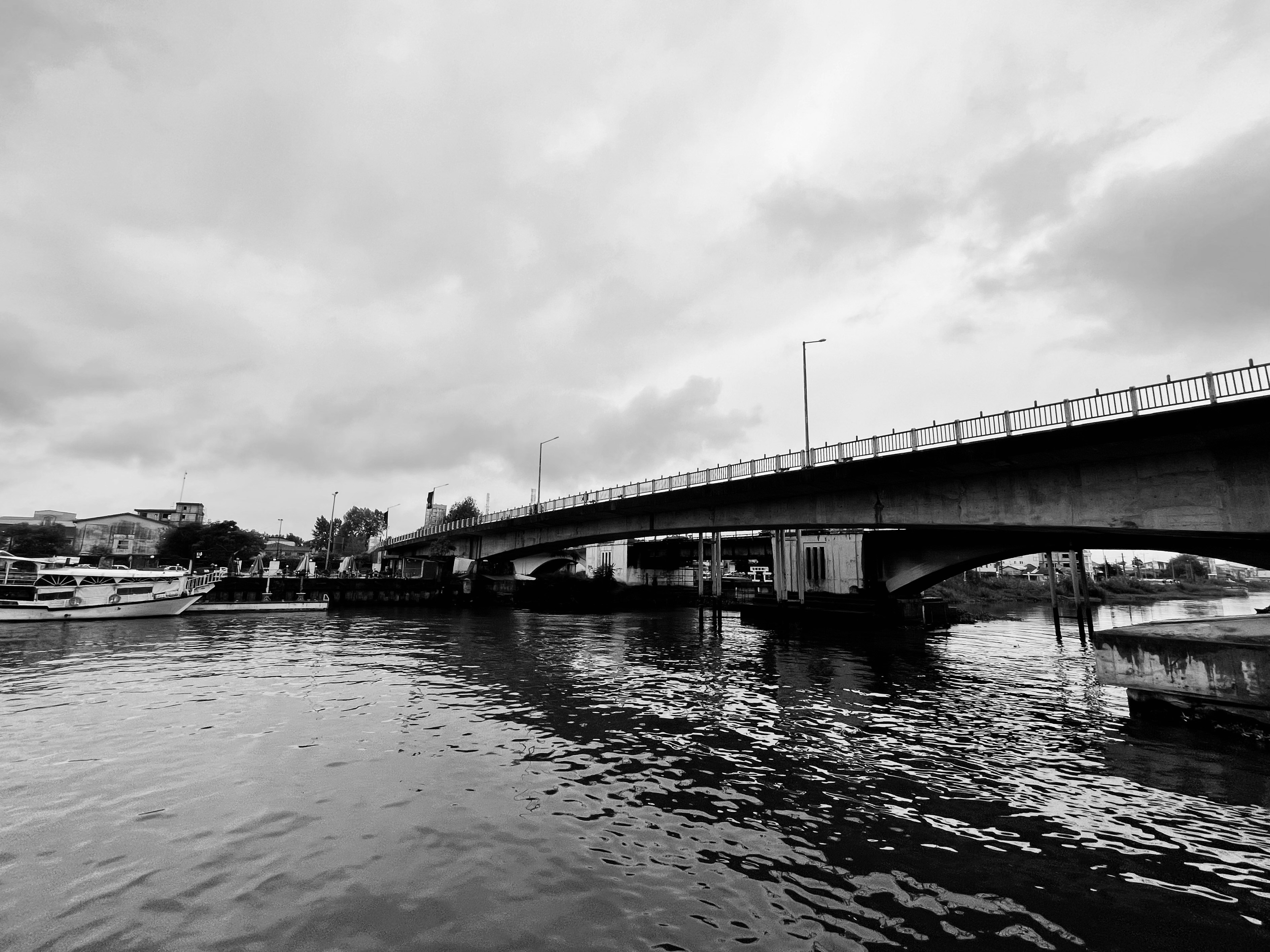 Photo by pouyaheydariyan