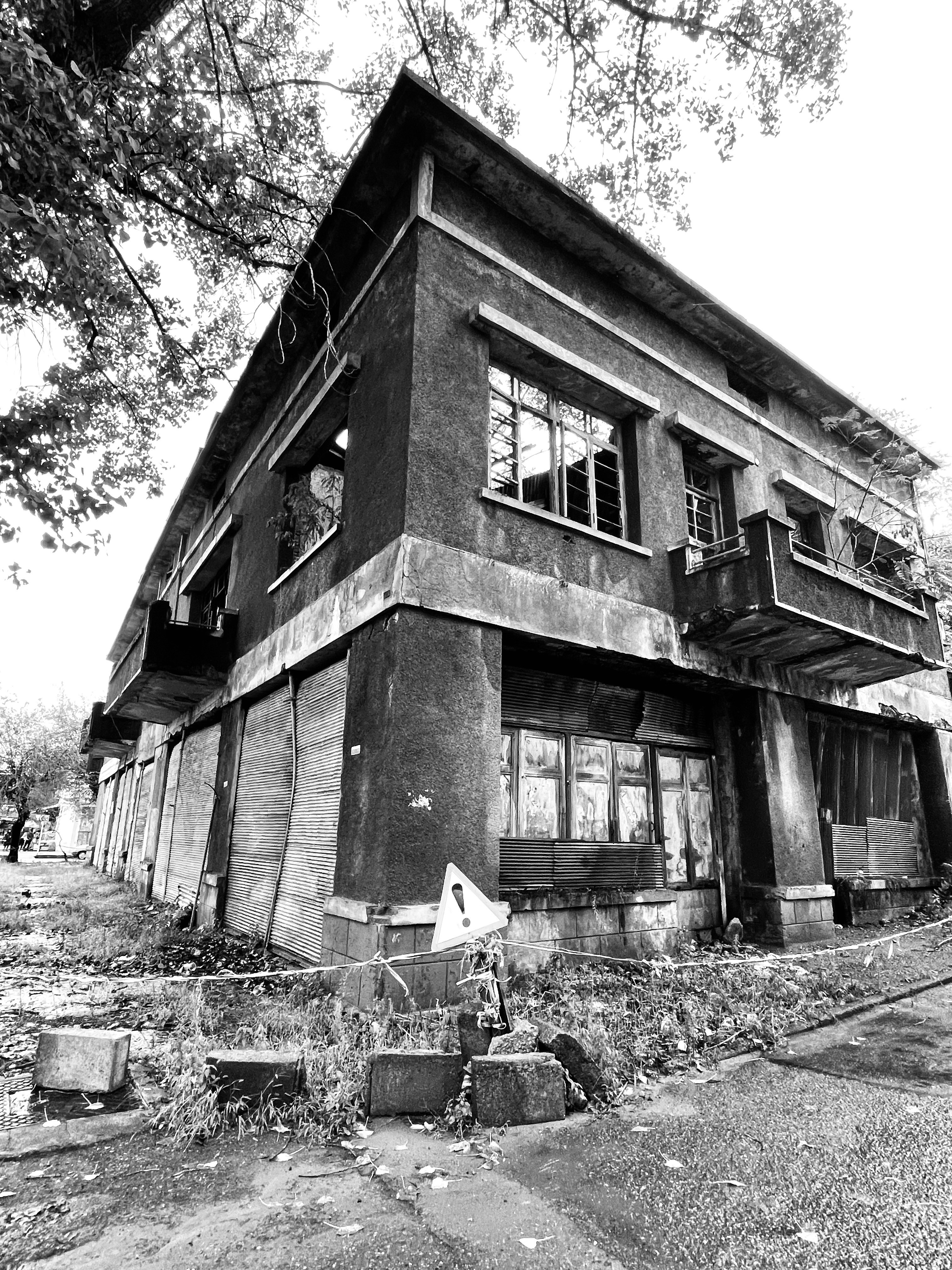 Photo by pouyaheydariyan