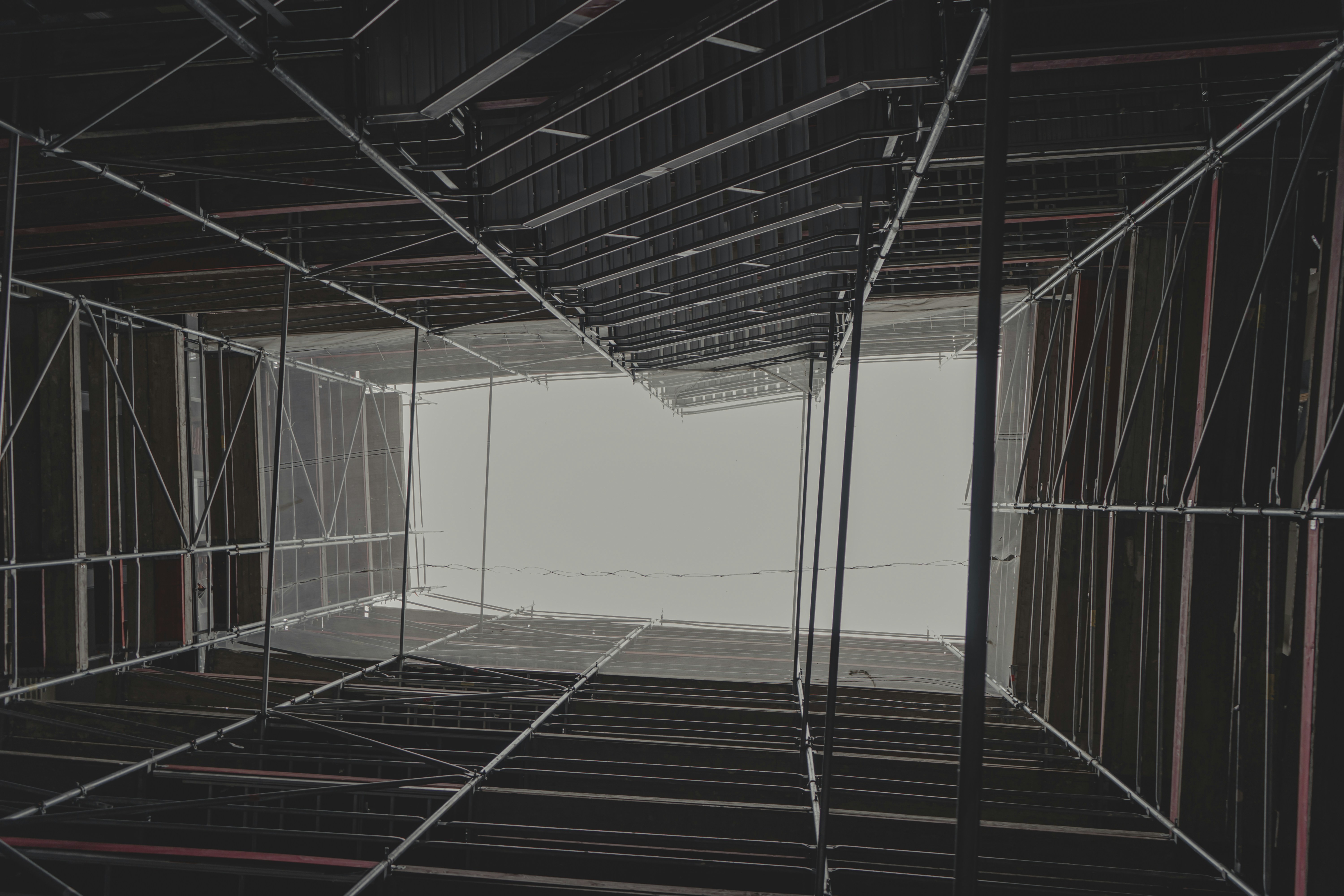 black and white bed linen