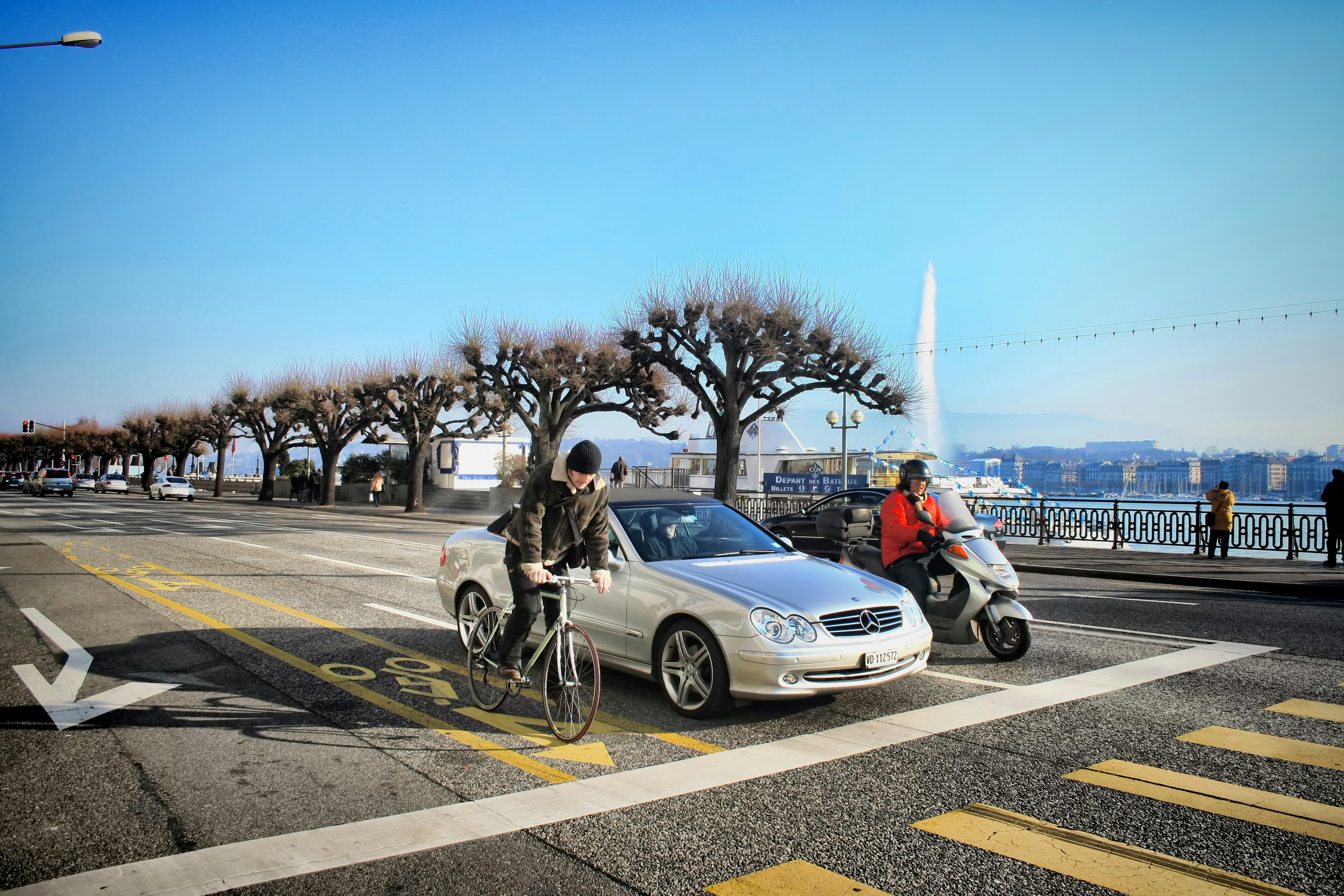 Electric Vehicle Makers in 2025: Who’s Leading and What It Means for You