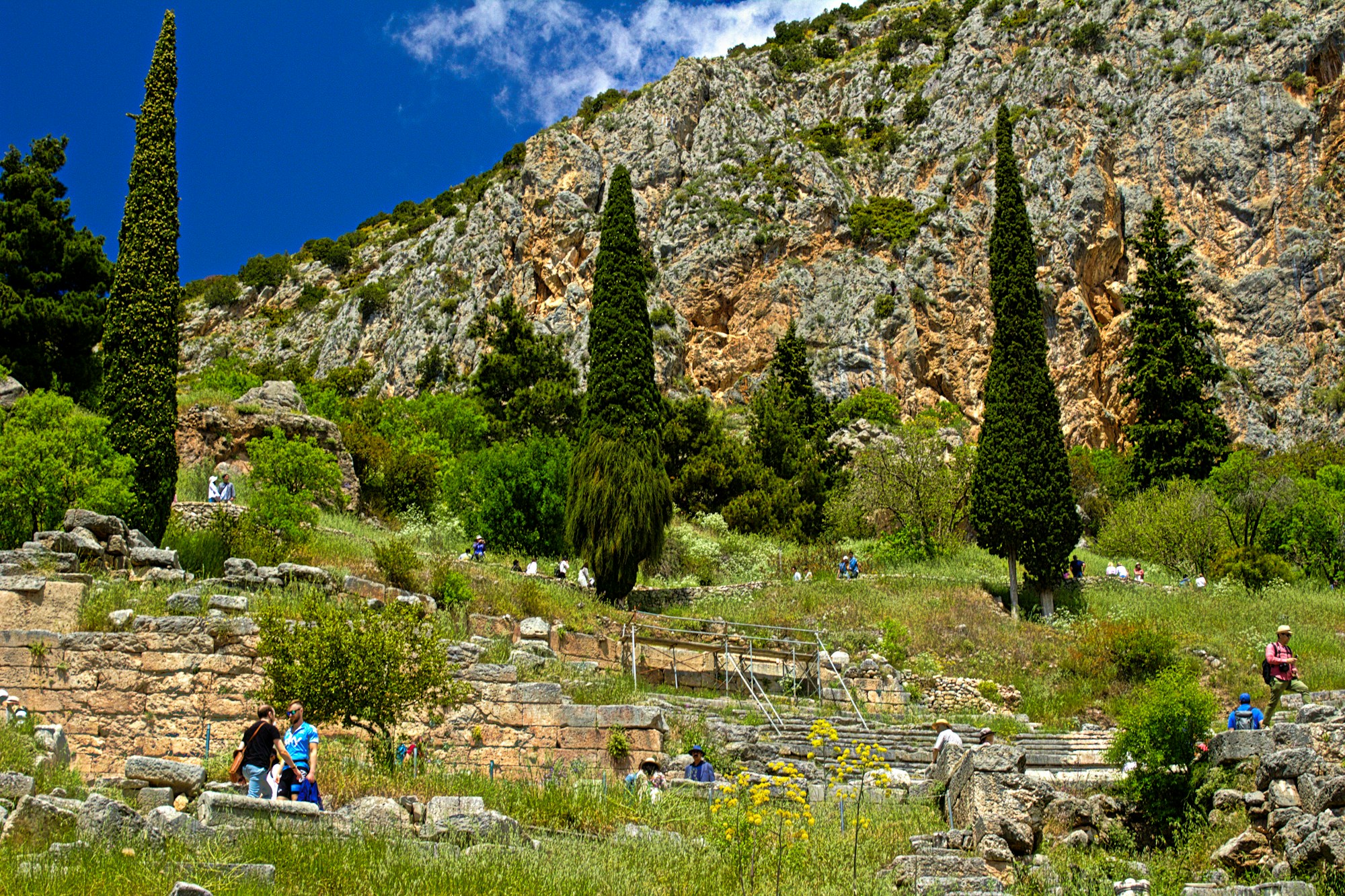 Delphi Travel Guide: Explore History and Culture