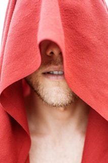 A close-up of a traditional kese being used.