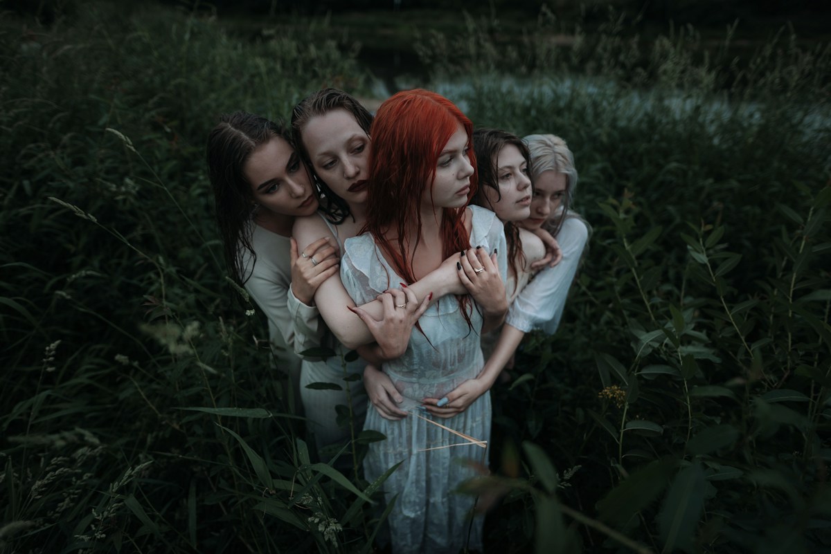 Signs You’re Experiencing a 5D Relationship: Spiritual and Emotional Indicators