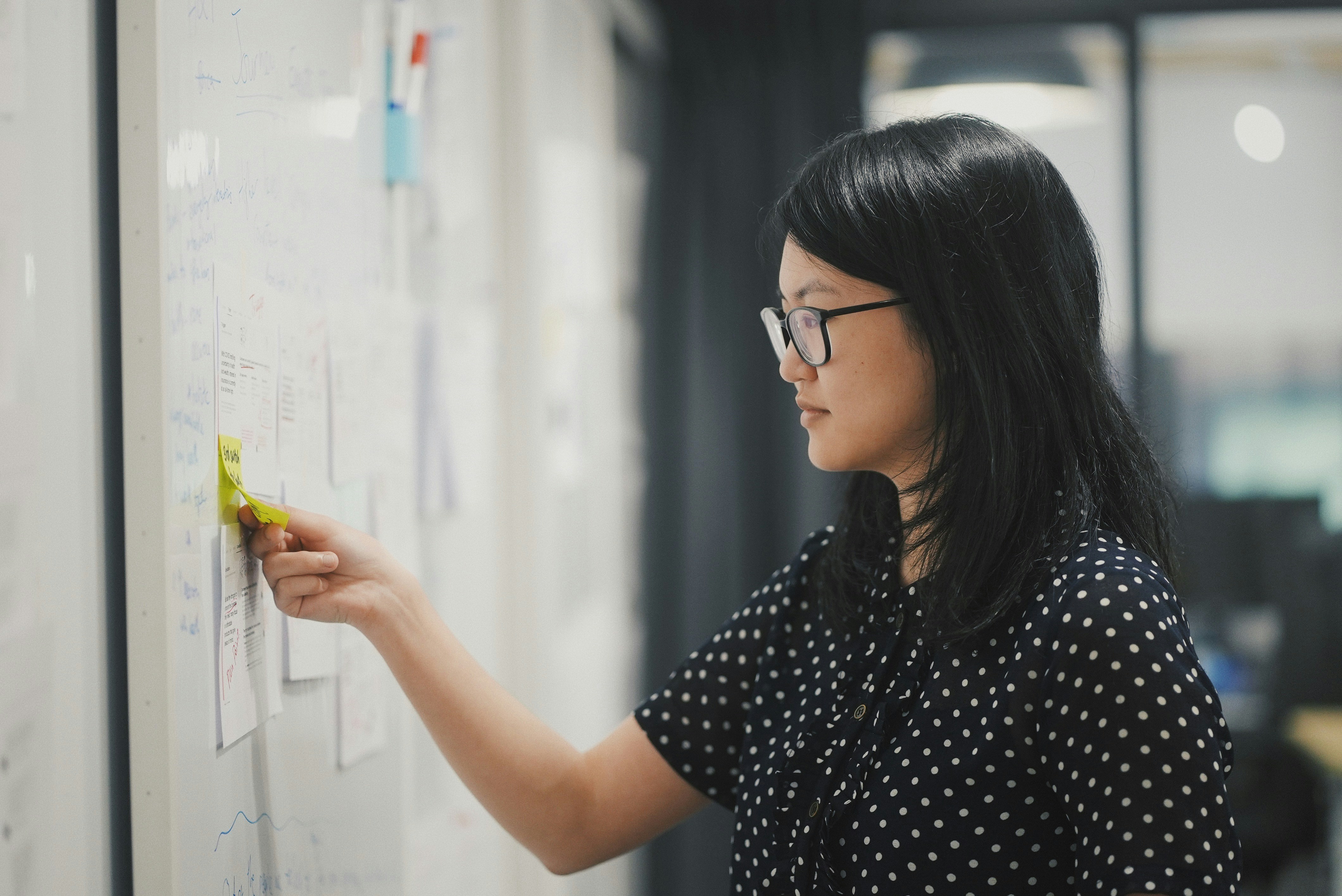 Choose from a curated selection of women photos. Always free on Unsplash.