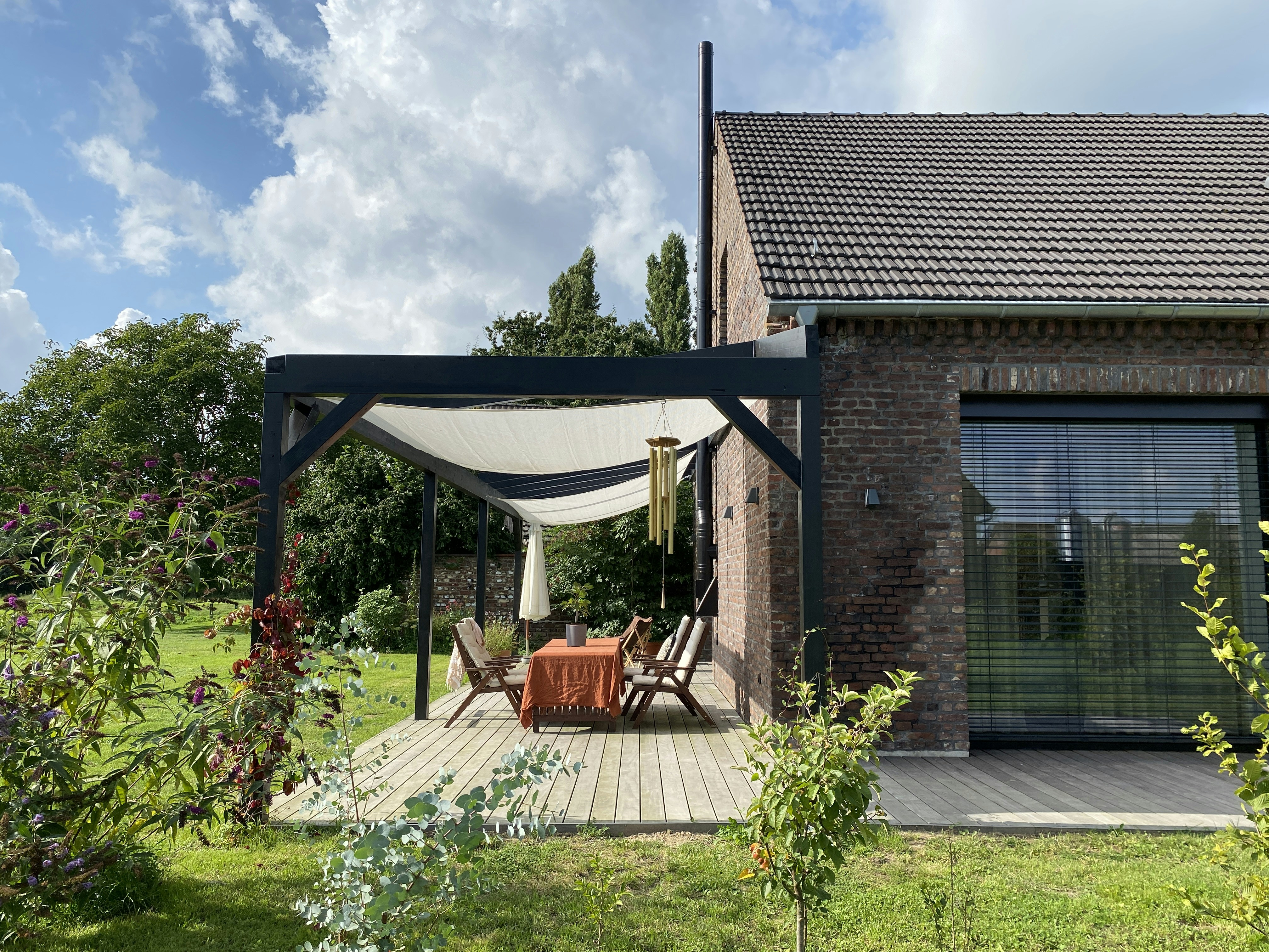 Pergola Toit Plat : Guide Complet d'Installation et de Prix en France