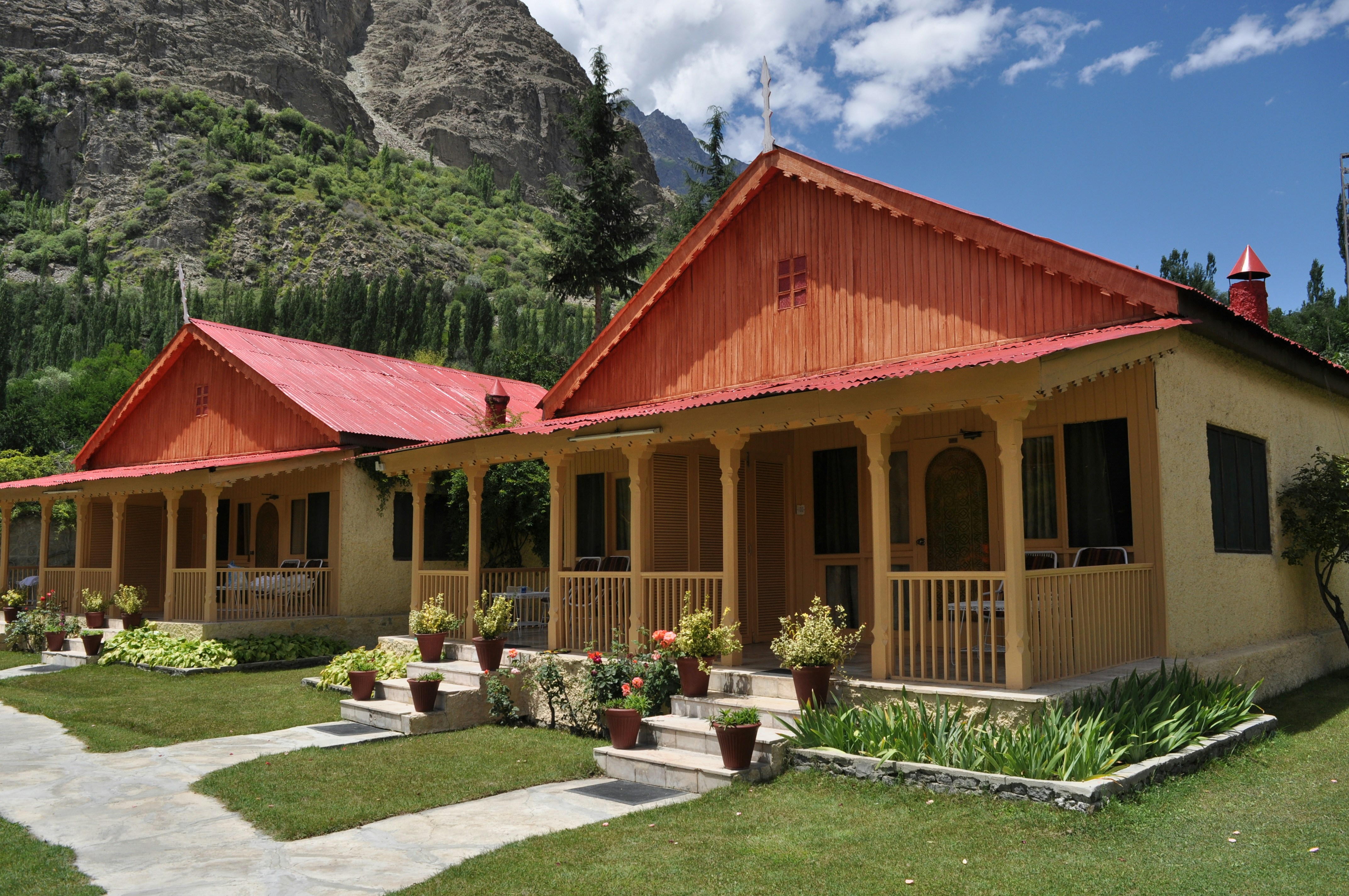 Best Hotels in Sabt Alalayah for Long Stays (2026)