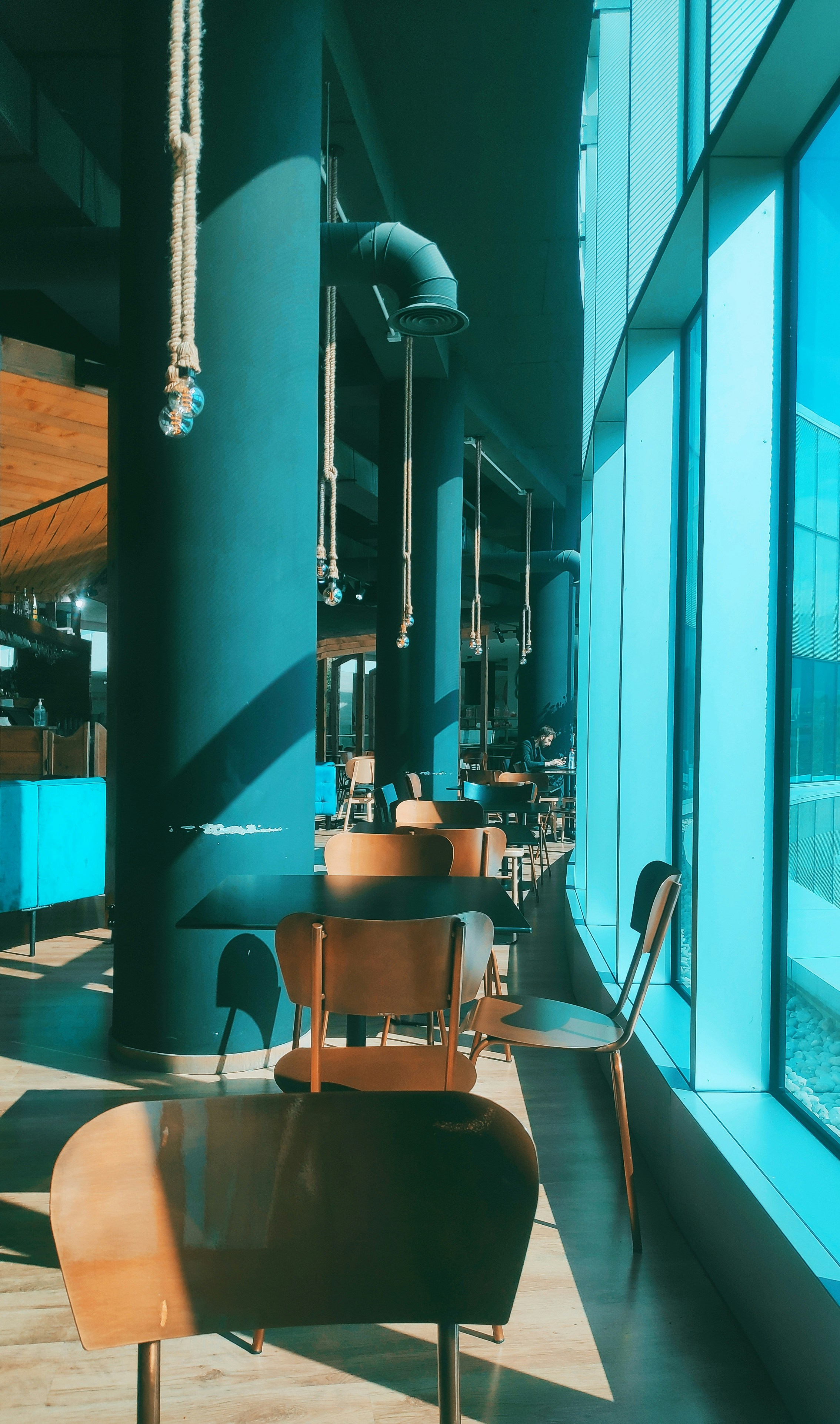 Photo by arteidamjeshtri