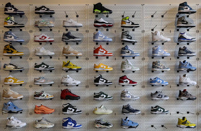 Tentang Langkah Sneakers