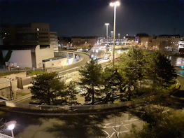 Night view of Riyadh roads clearly marked with safety lines and signs.