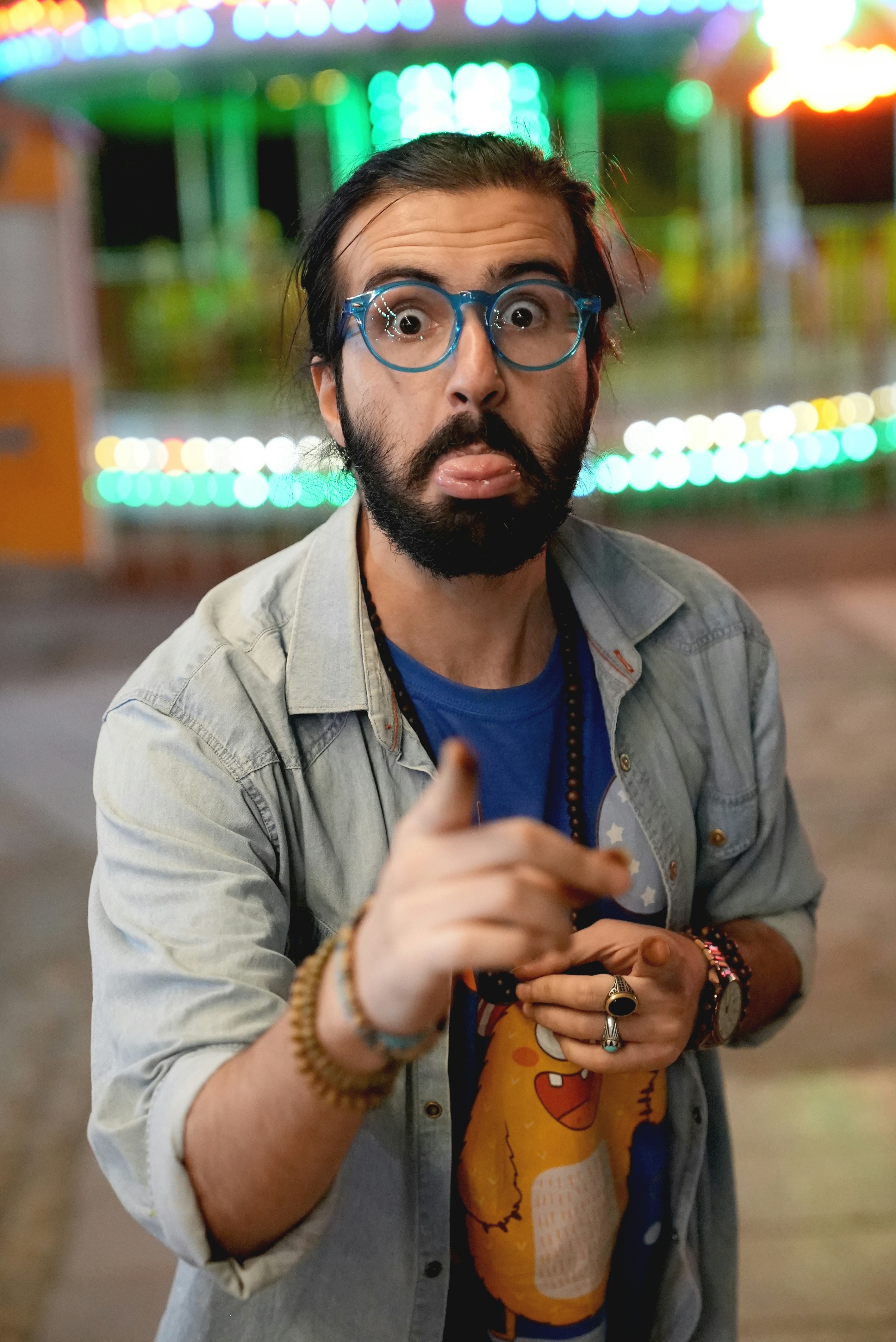 a-man-with-glasses-making-a-funny-face-photo-free-human-image-on-unsplash