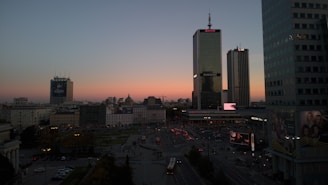 A city skyline at dusk, reflecting ambition and growth relevant to marriina.com's business spirit.