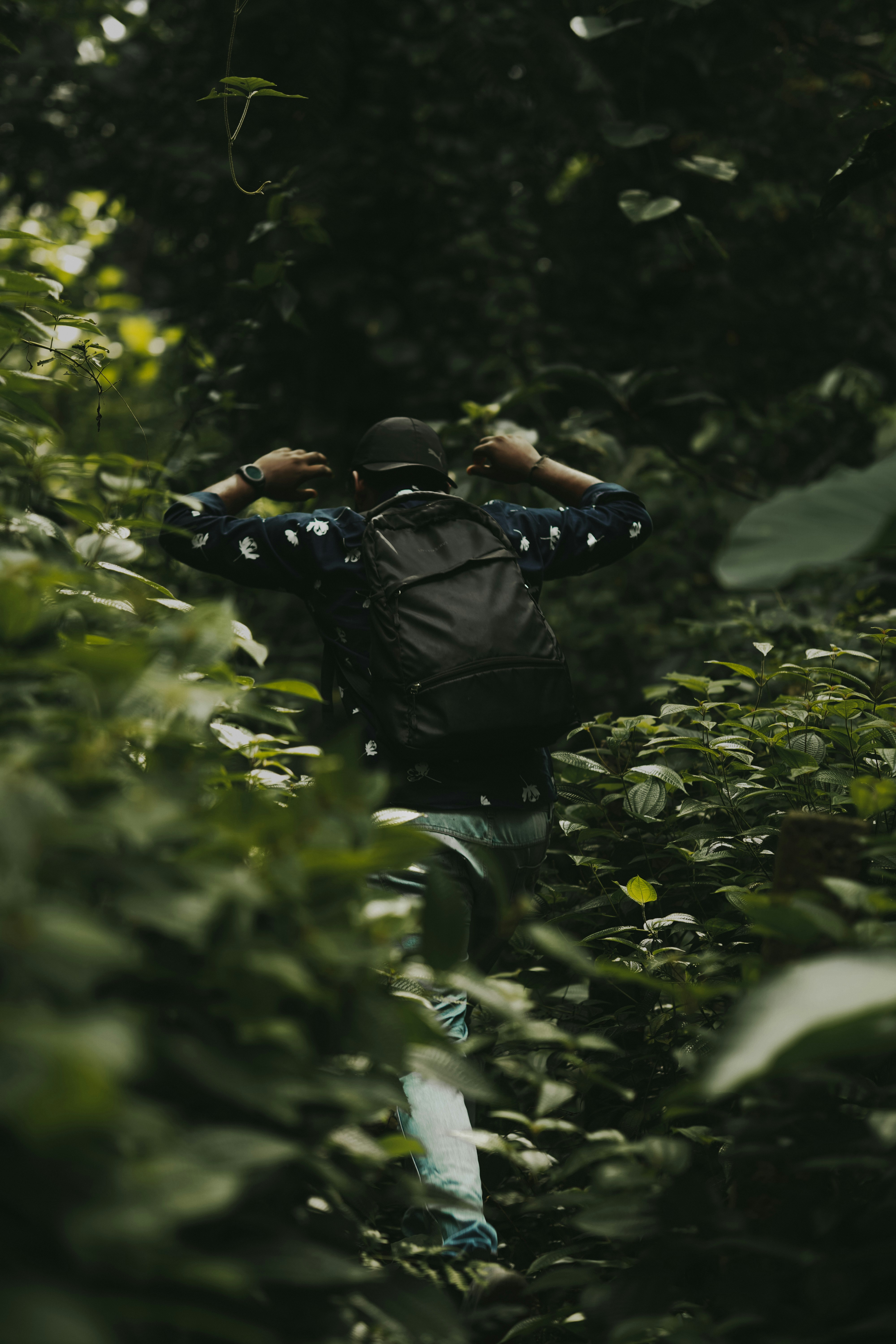 Transportation Traps: Airport Connections and City Movement Costs